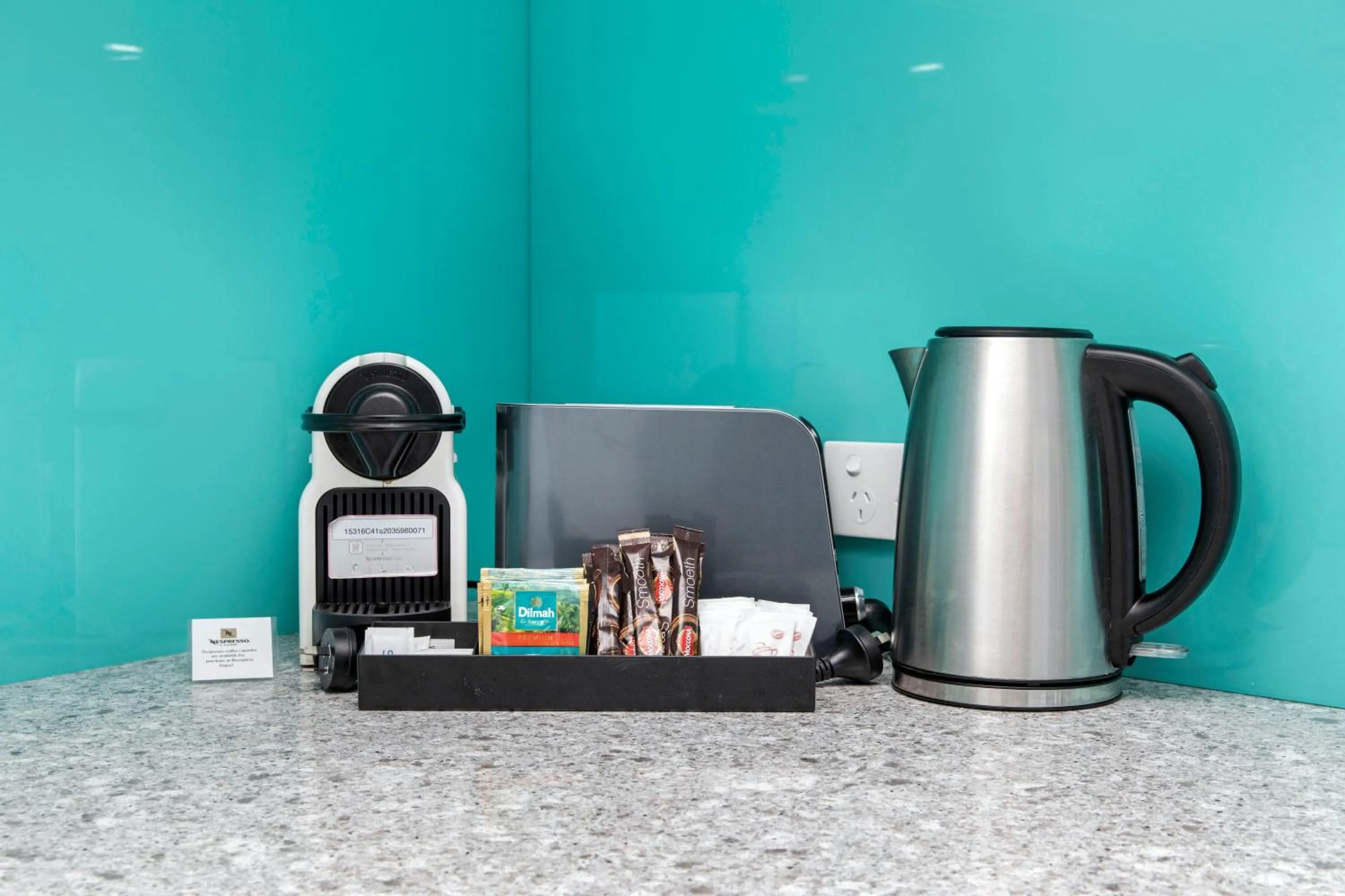 Coffee/tea facilities in Suite 310 Sandcastles 3 Bedroom Deluxe