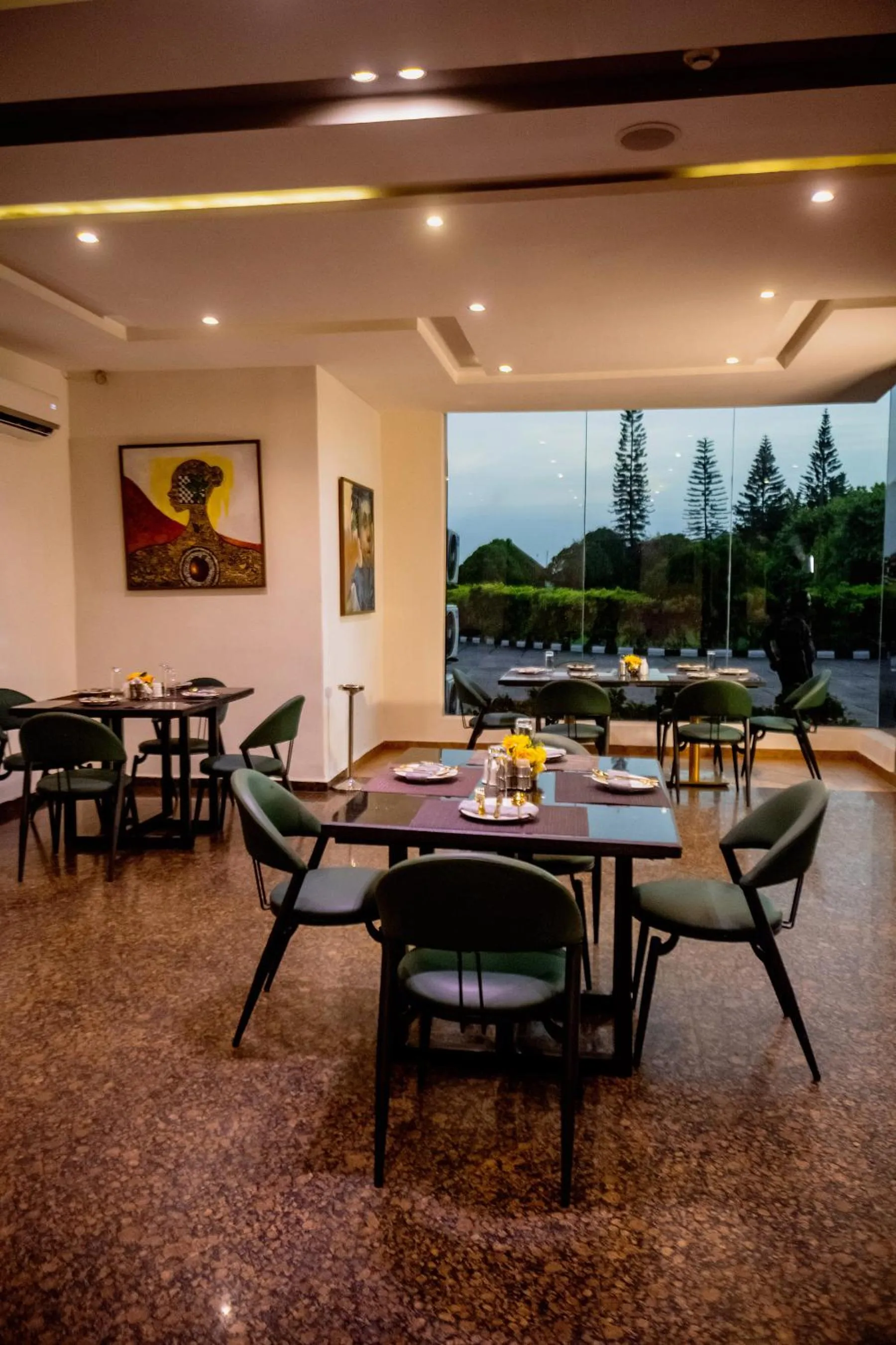 Restaurant/places to eat in Gordonsville Escape Boutique Hotel