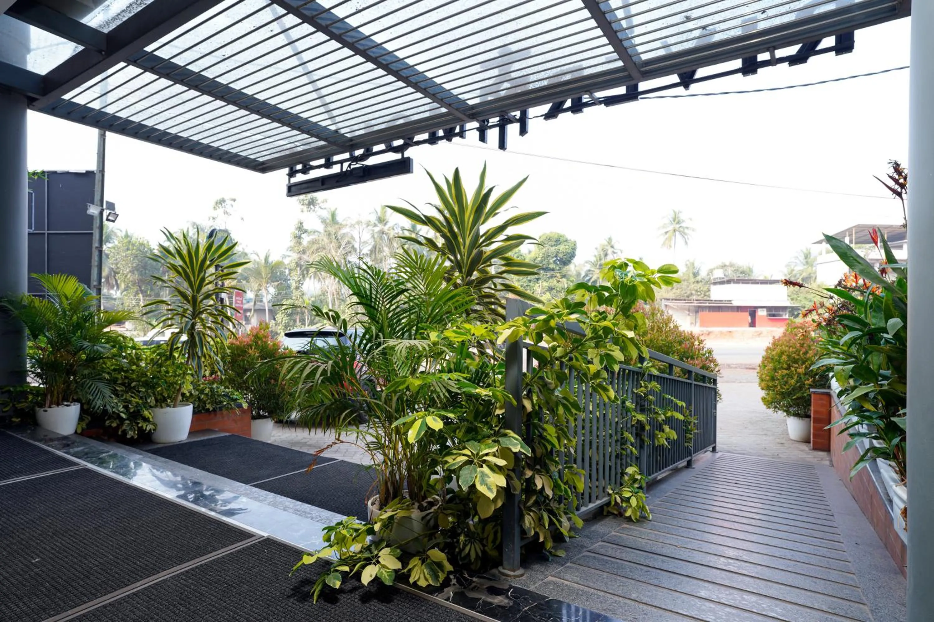 Facade/entrance in Nexstay River Mouth International