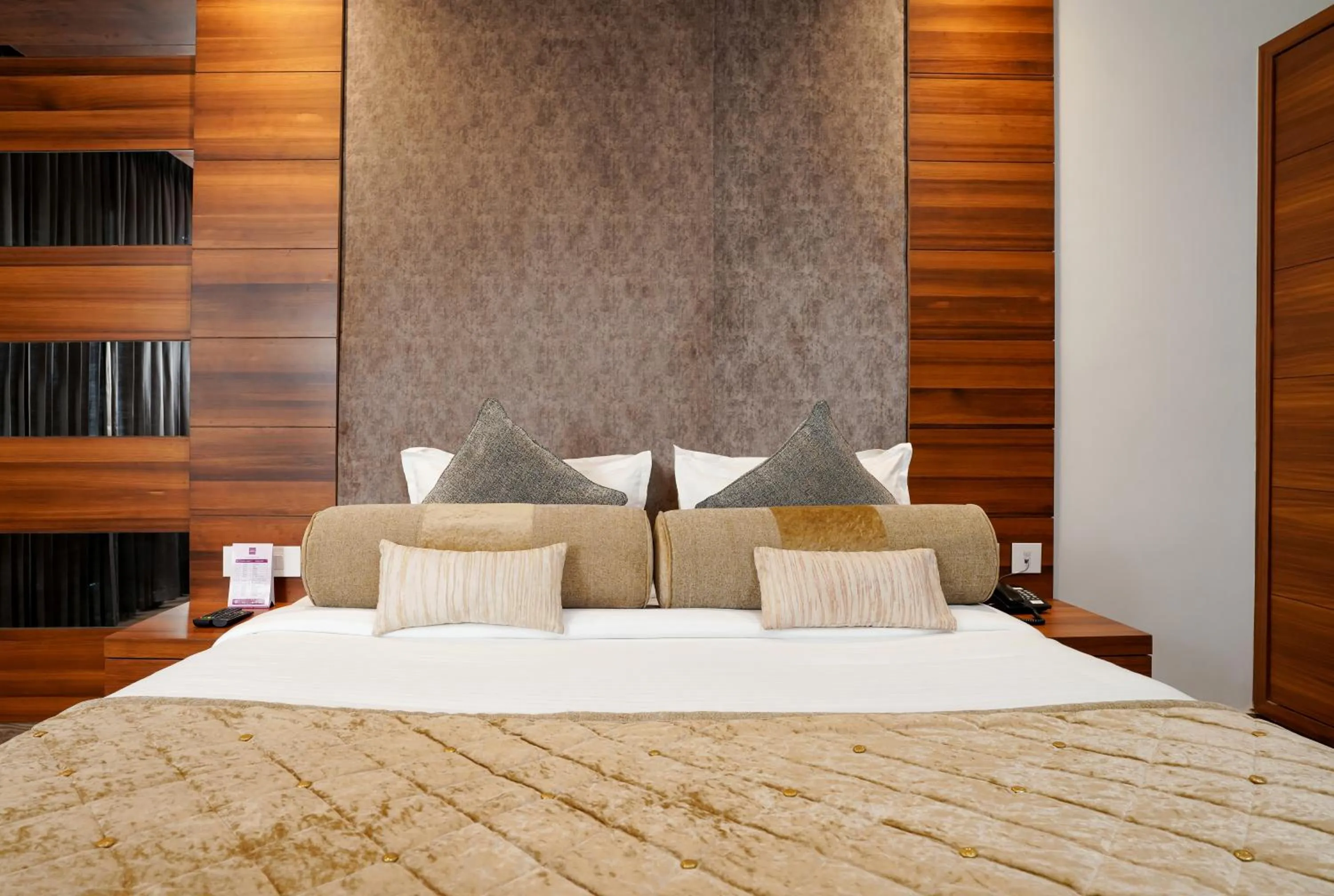 Bedroom, Bed in Nexstay River Mouth International