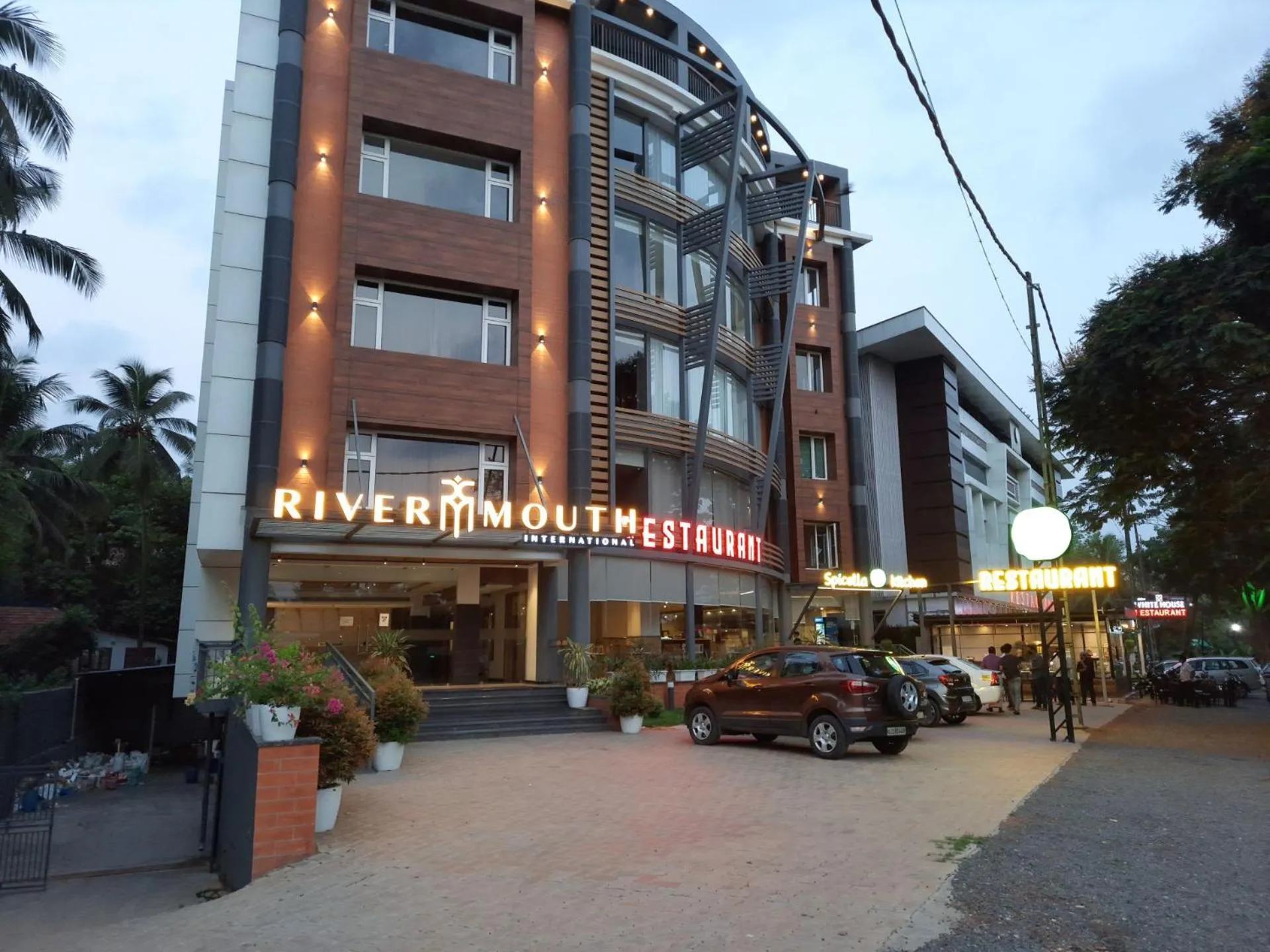 Property building in Nexstay River Mouth International