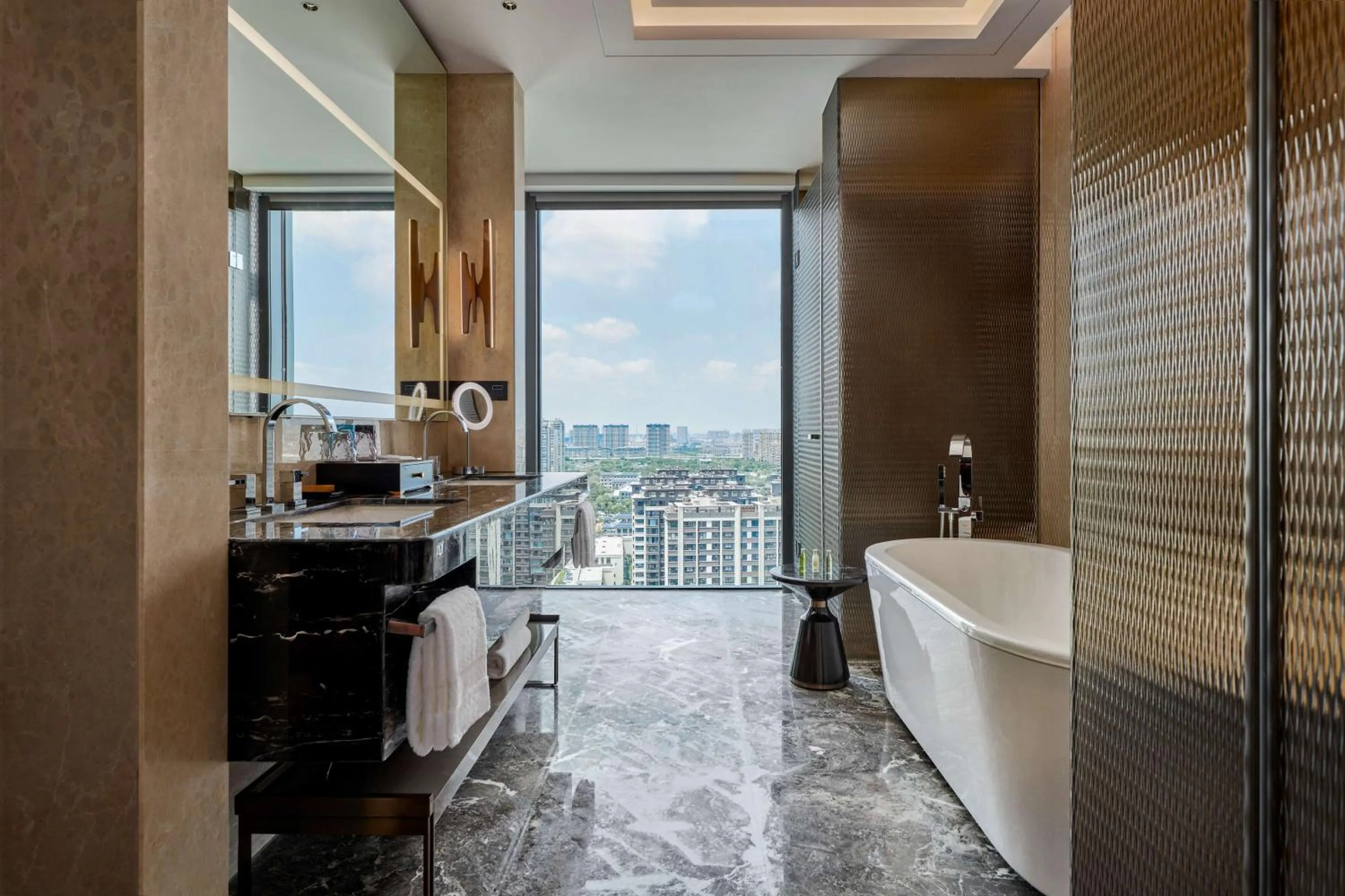 Bathroom in Hilton Yancheng