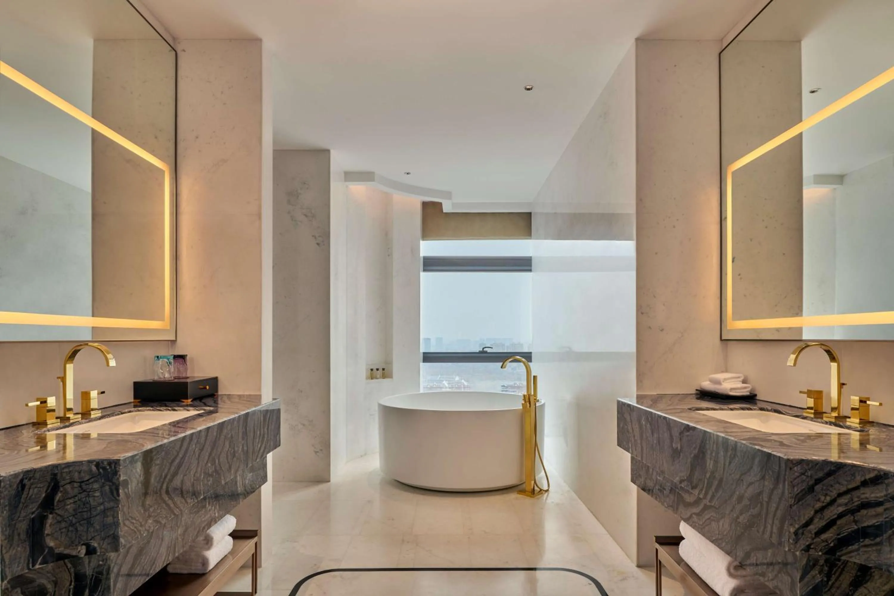 Bathroom in Hilton Yancheng
