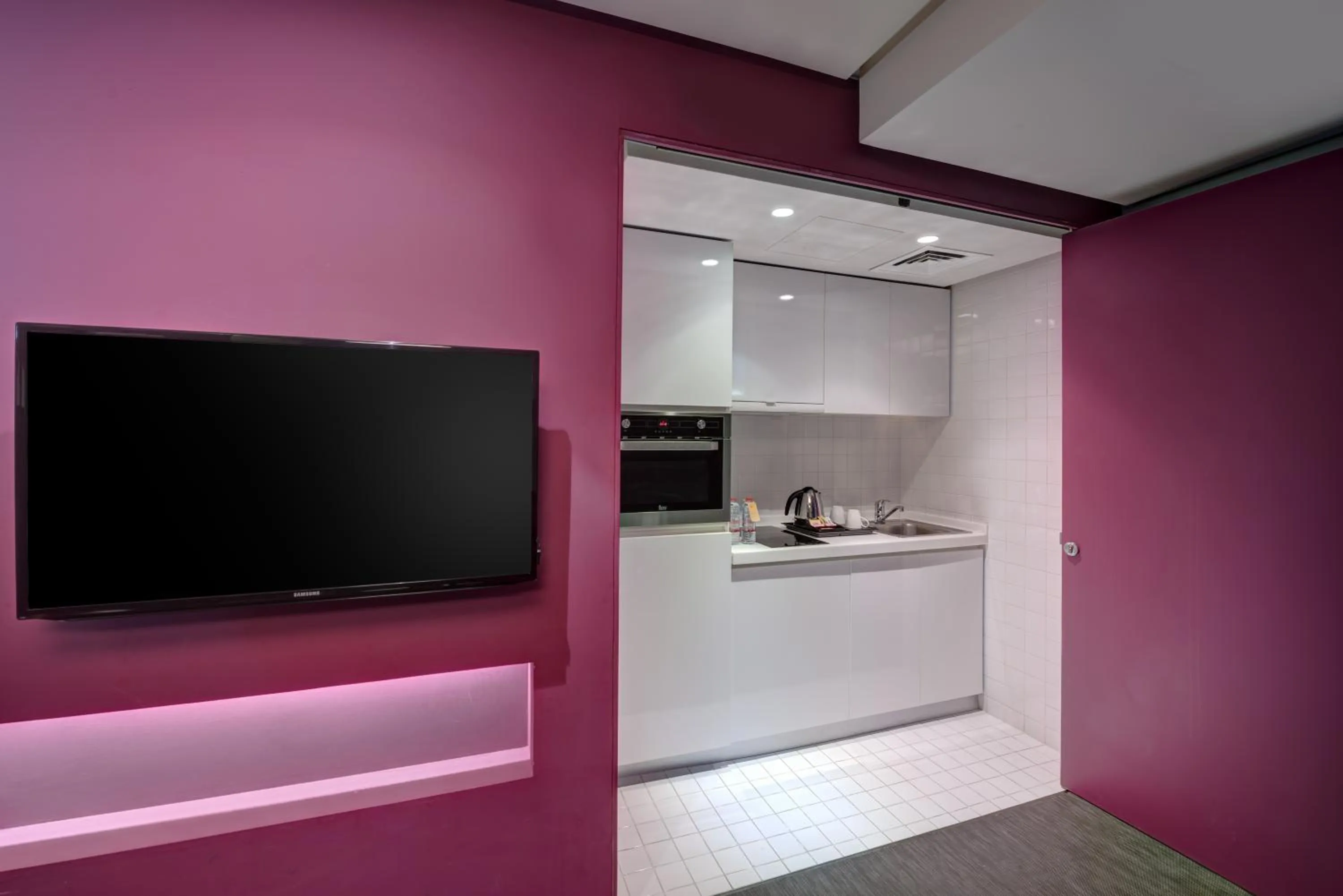 TV and multimedia in 72 Hotel Sharjah