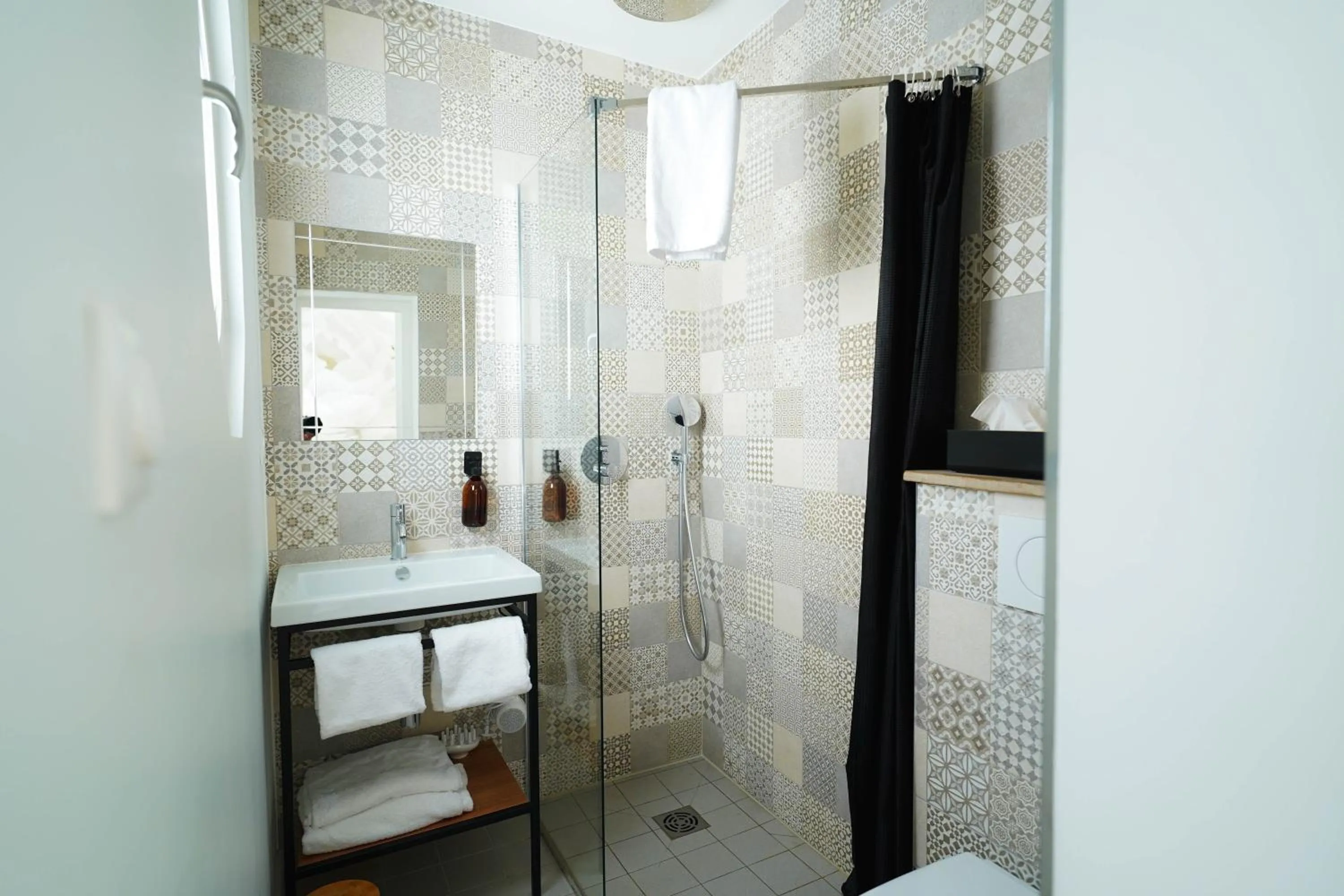 Shower in B&B La Maison Galiène