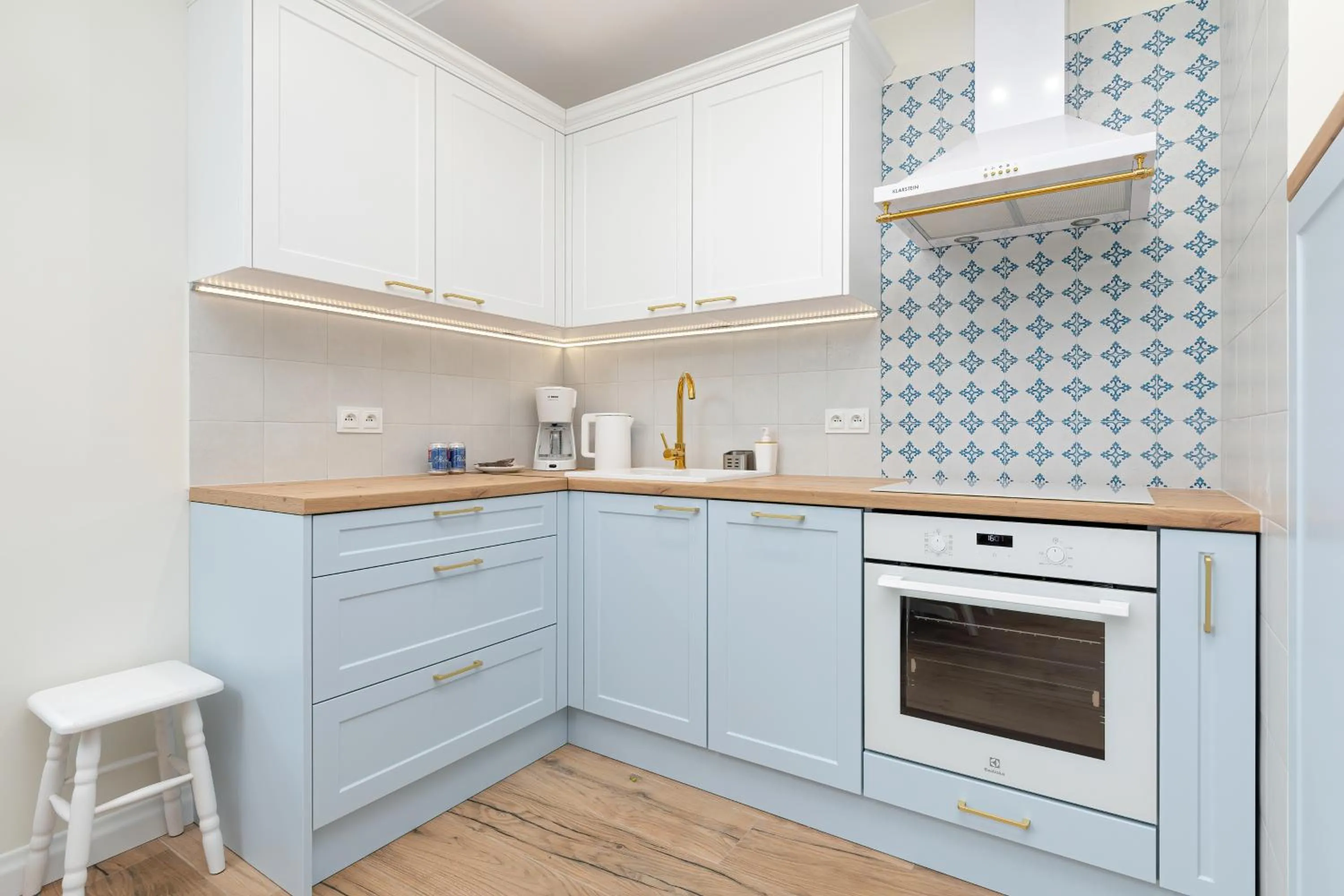 Kitchen or kitchenette in Apartamenty Osiedle Bursztynowe II by Noclegi Renters