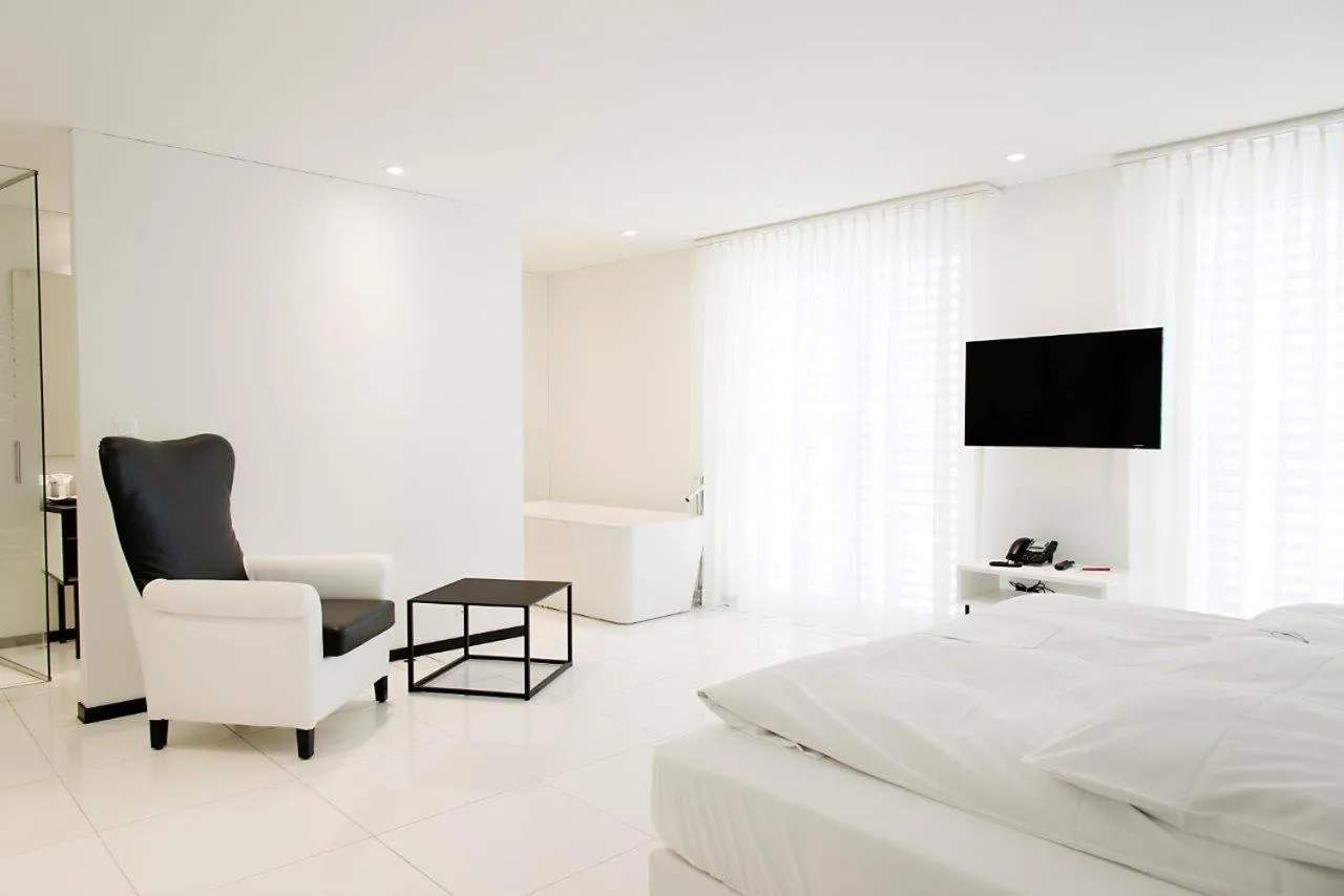 Bedroom, Bed in Boutiquehotel Thessoni Classic & Self service Residence Home Zürich