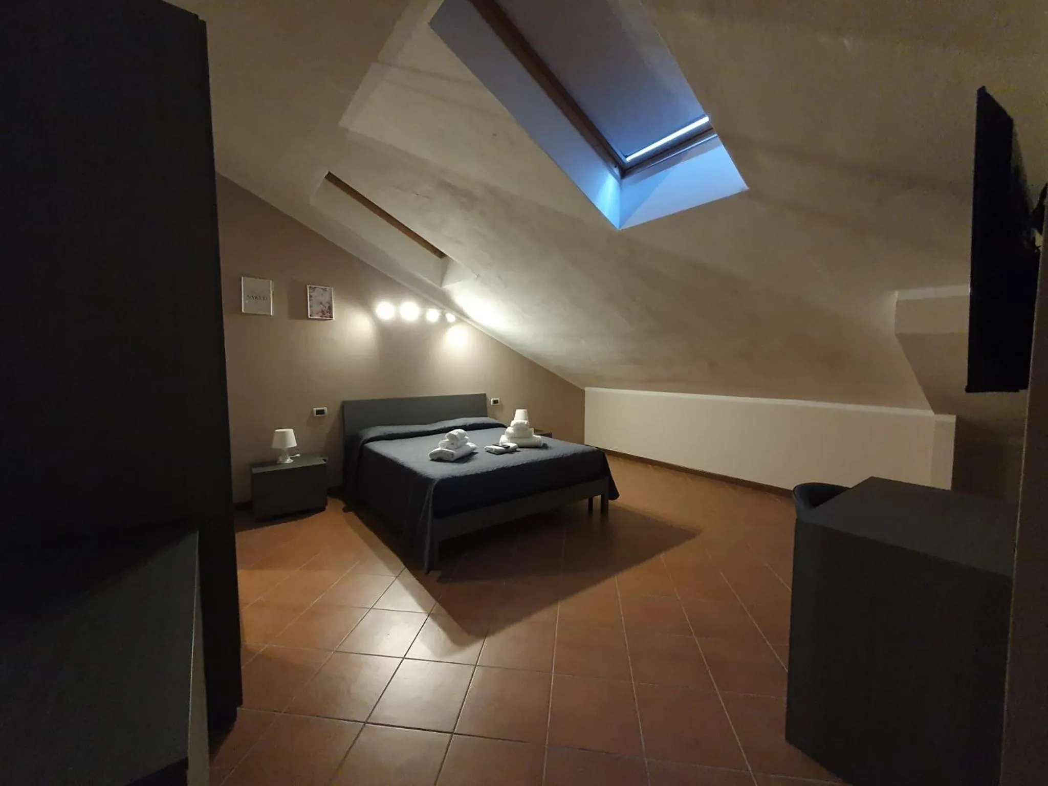 Bed in HH Hermoso Housing SERRAVALLE