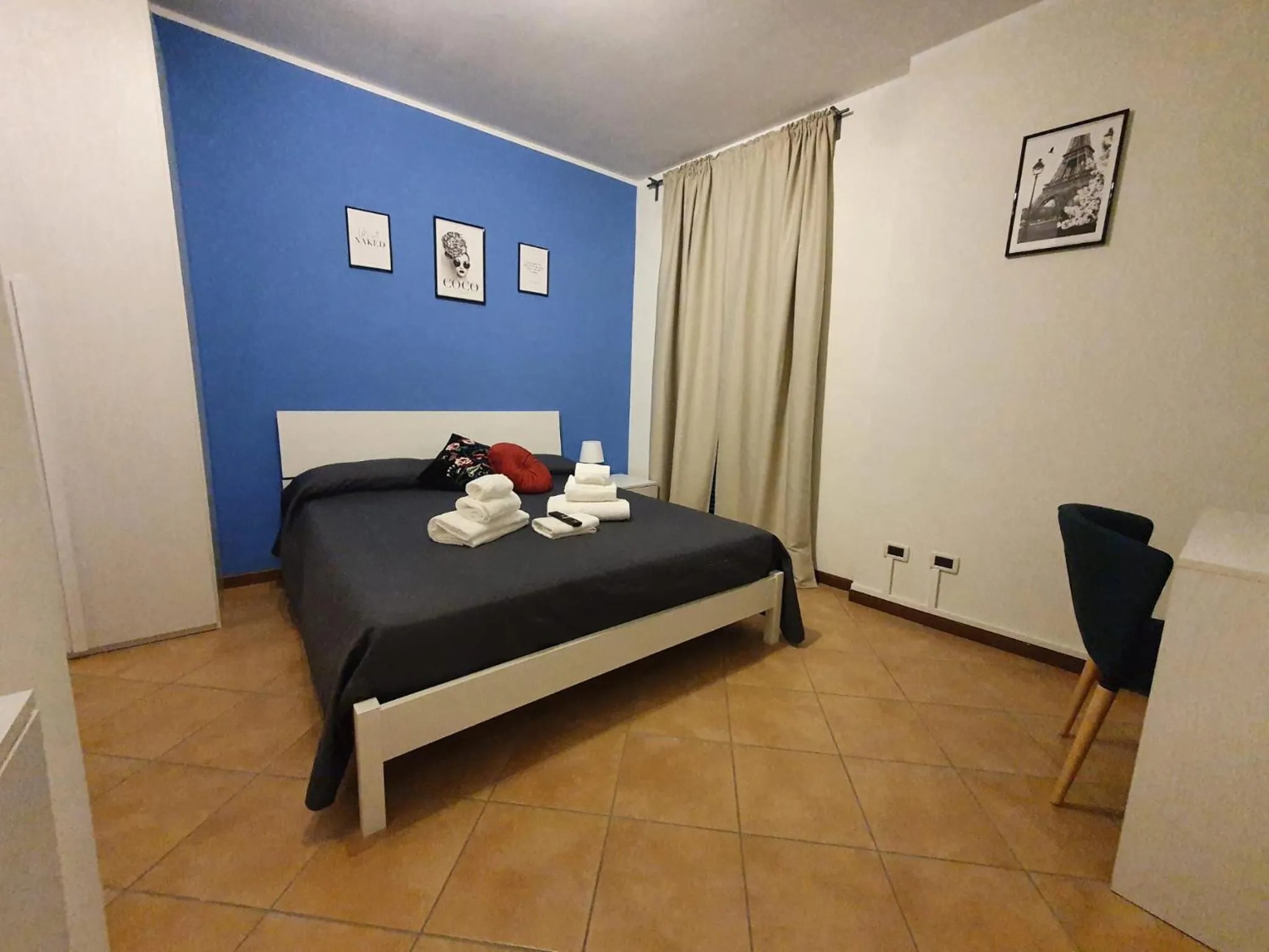 Bed in HH Hermoso Housing SERRAVALLE