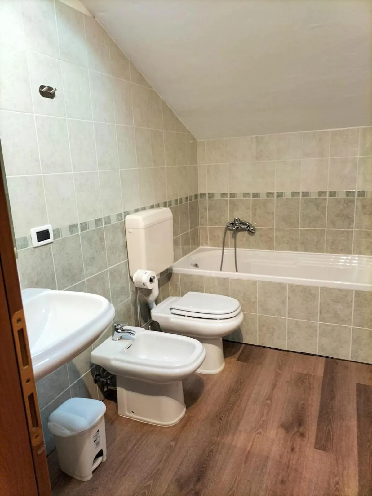 Toilet in HH Hermoso Housing SERRAVALLE