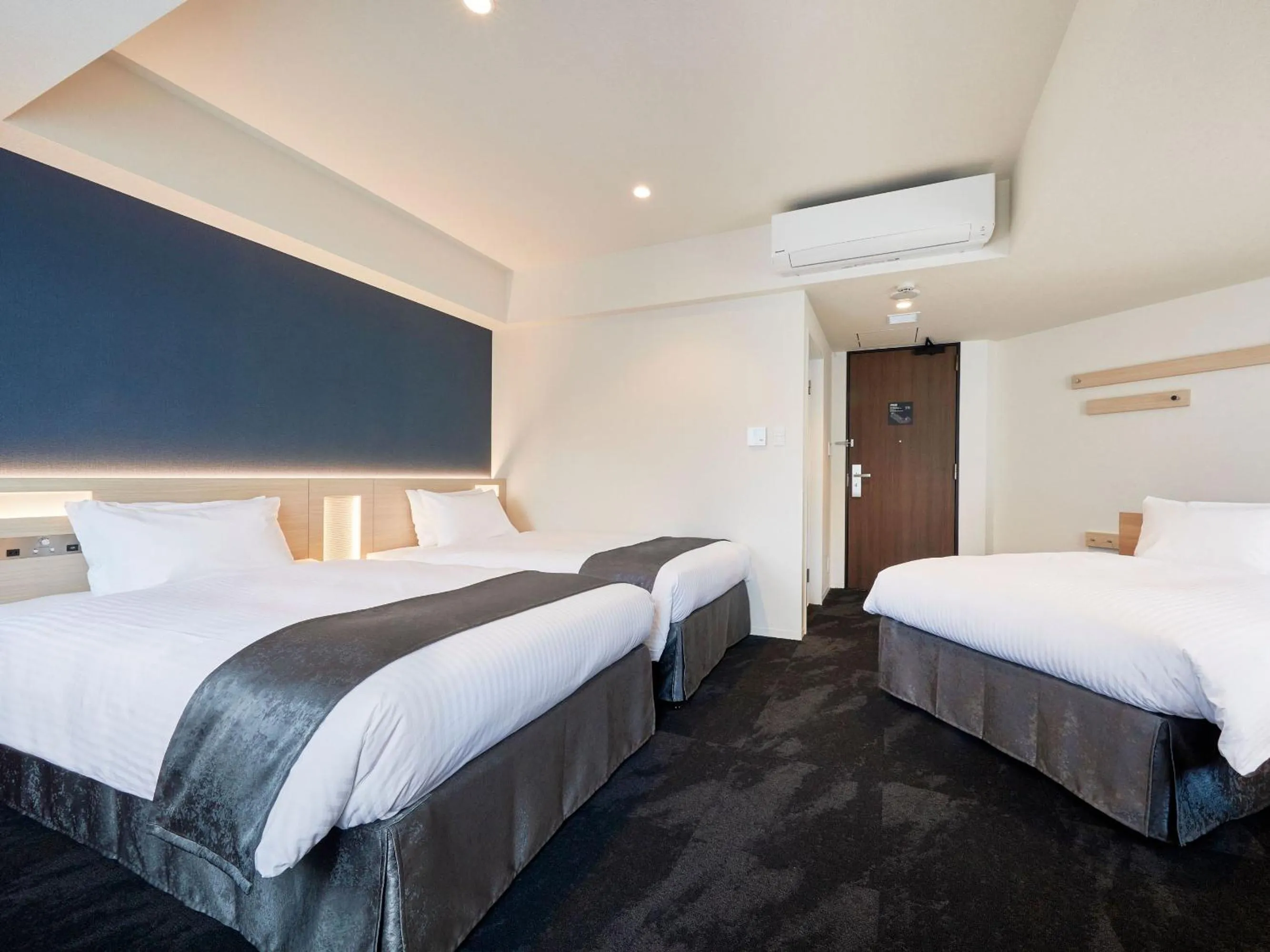 Photo of the whole room, Bed in Hotel Keyaki Gate Tokyo Fuchu