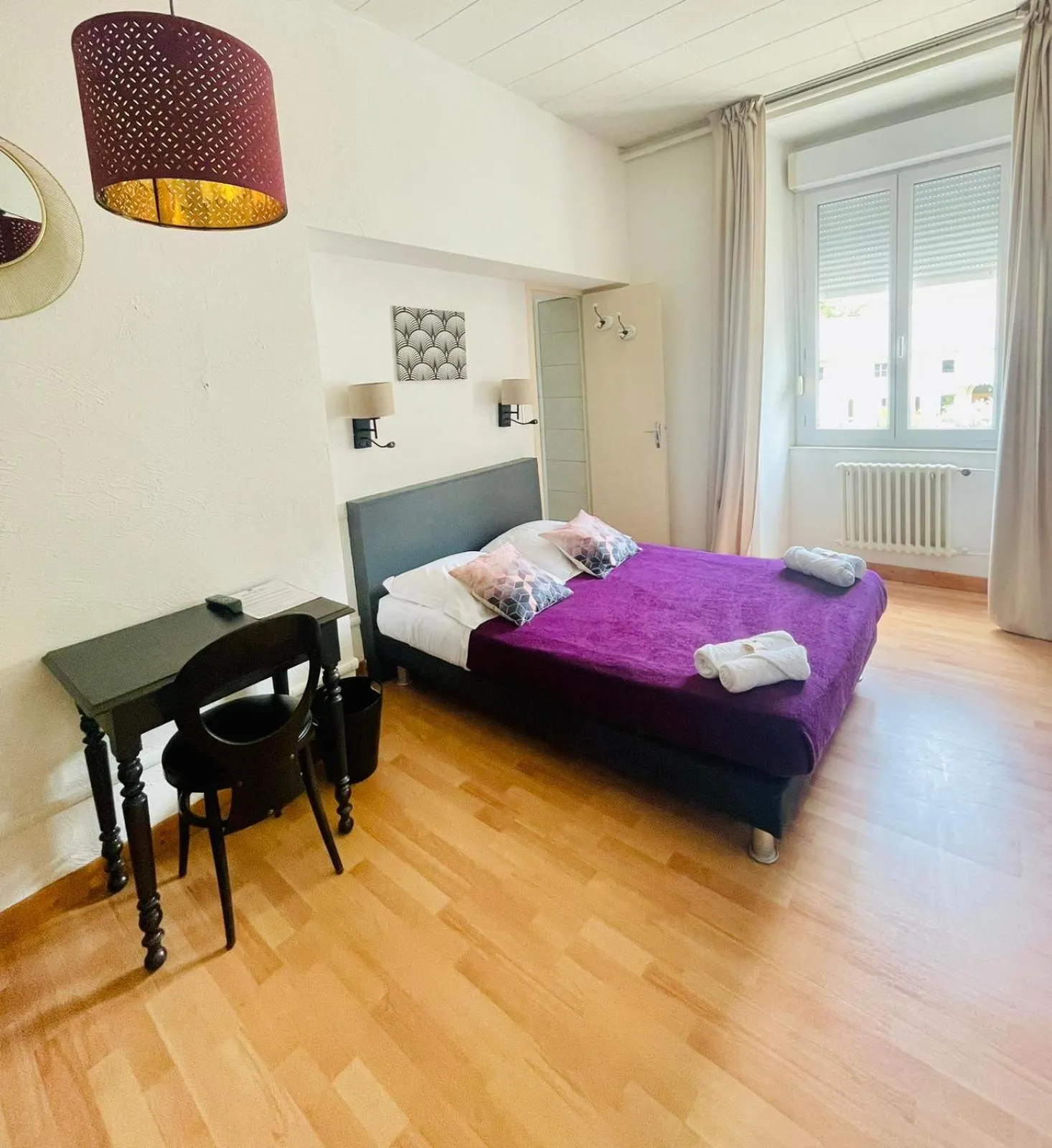 Bed in Grand hôtel de l'Europe