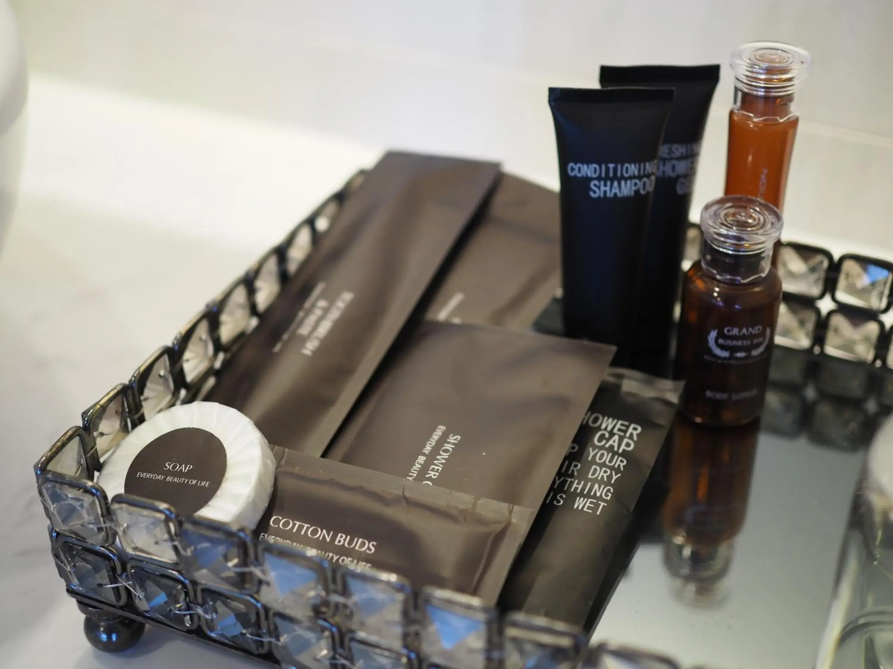 Deluxe Twin Room in Hermann Hotel Pattaya - SHA Extra Plus Deluxe Twin Room in Hermann Hotel Pattaya - SHA Extra Plus