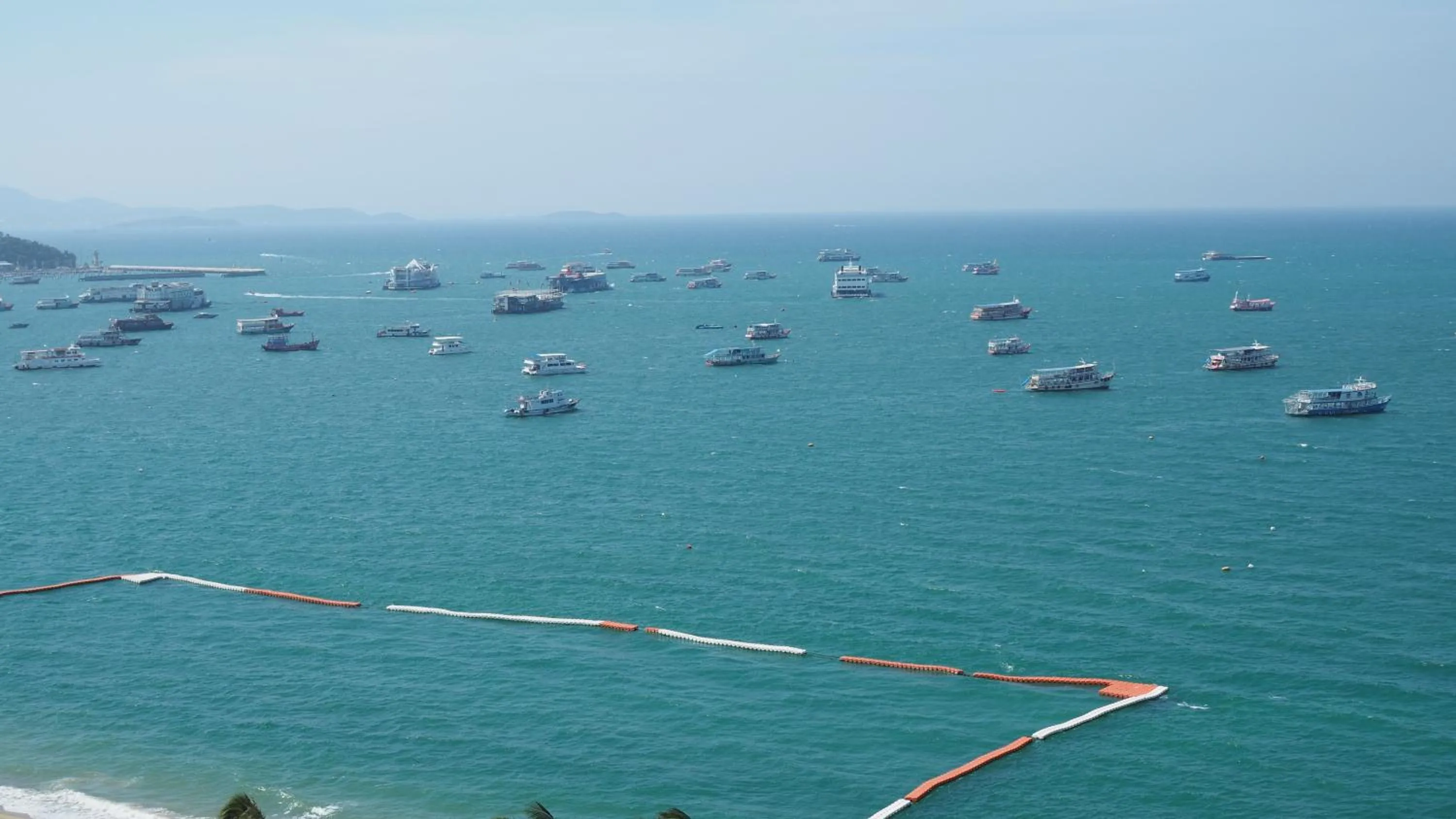 Beach in Hermann Hotel Pattaya - SHA Extra Plus