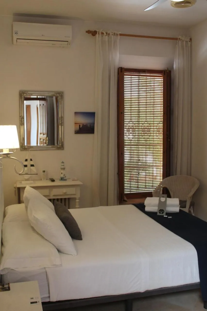 Bed in Hotel La Zubia , Granada