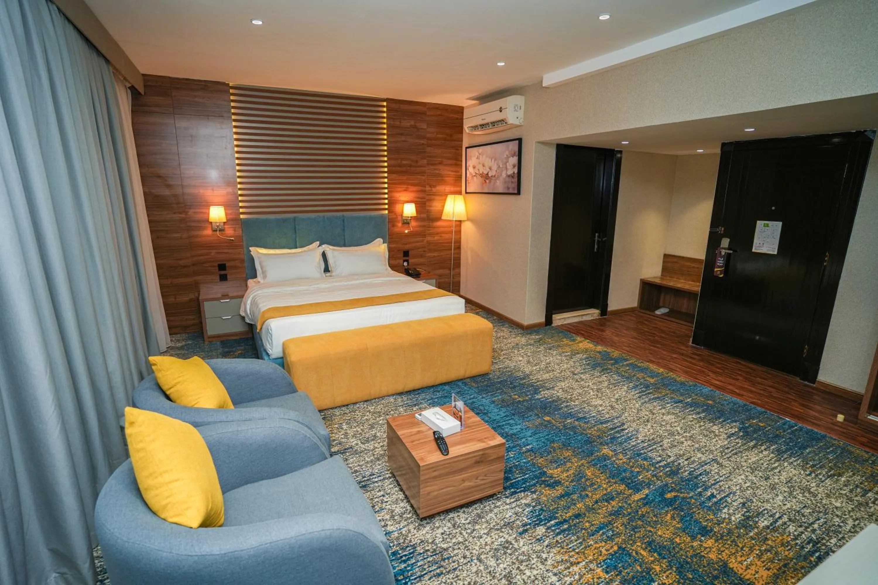 Bed in Almsakn Alola Hotel Company