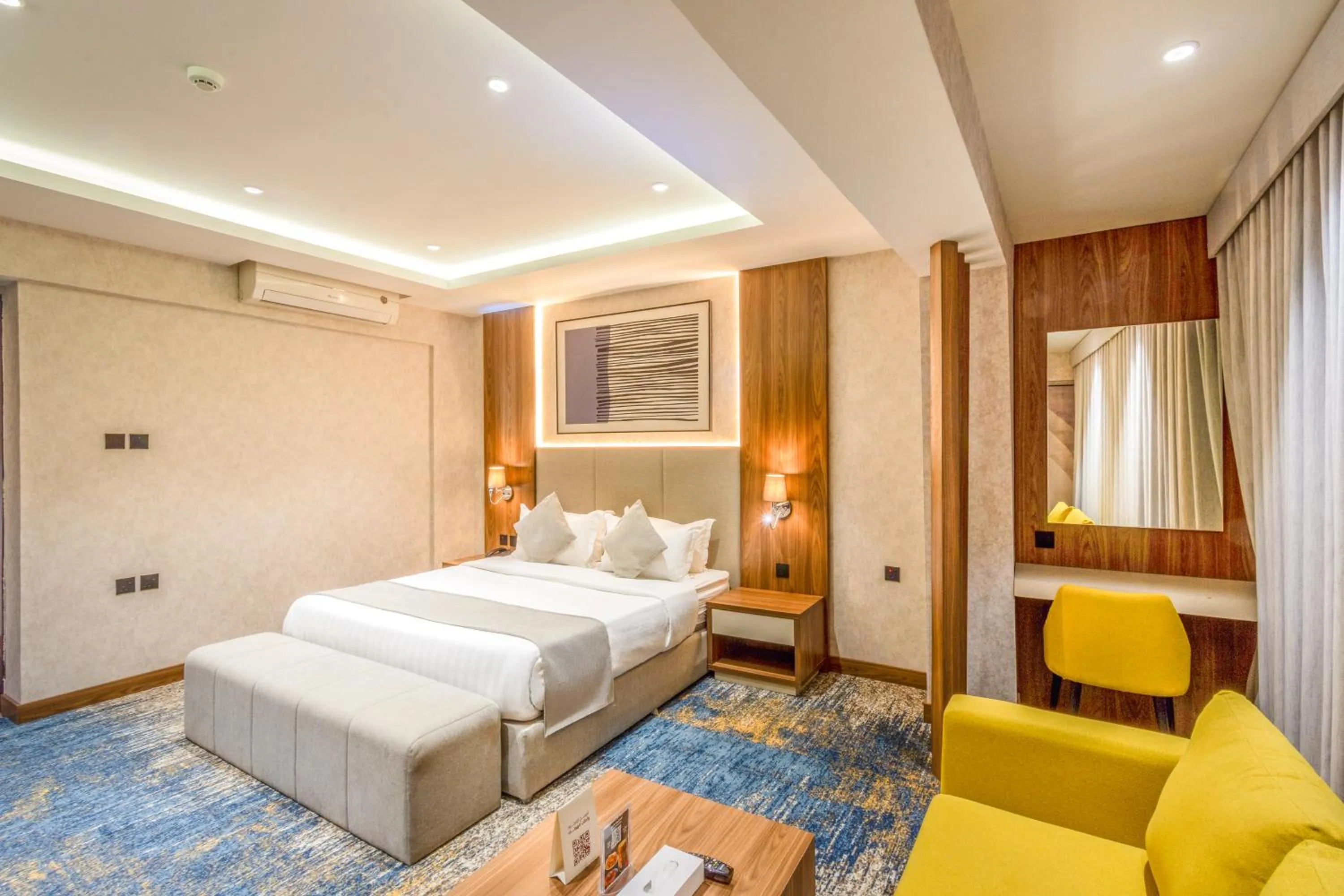 Bed in Almsakn Alola Hotel Company