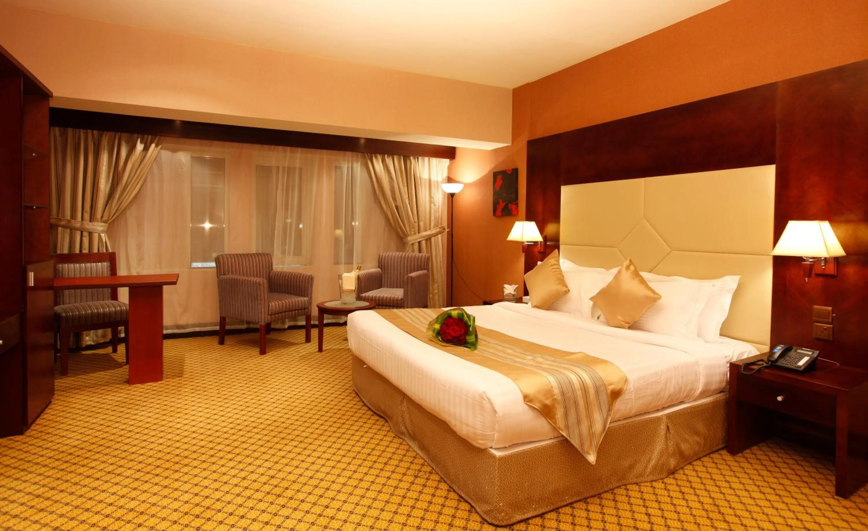 Bed in Almsakn Alola Hotel Company