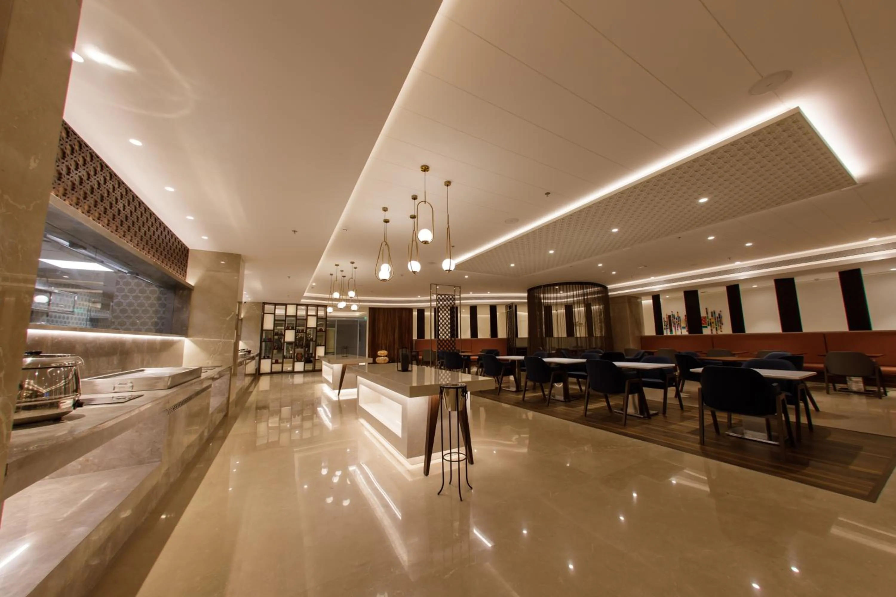 Restaurant/places to eat in Sayaji Jamnagar