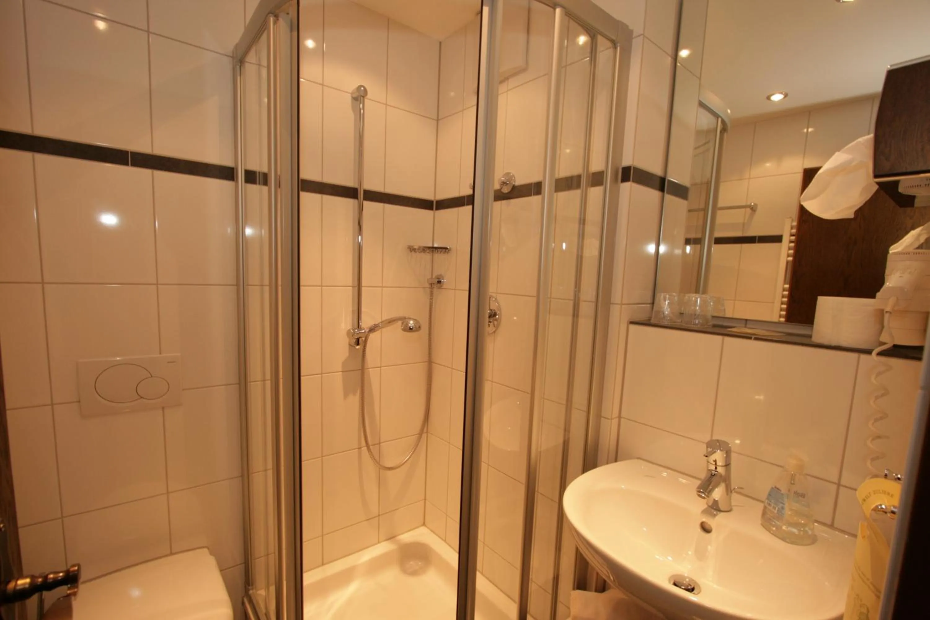 Bathroom in Hotel Ännchen