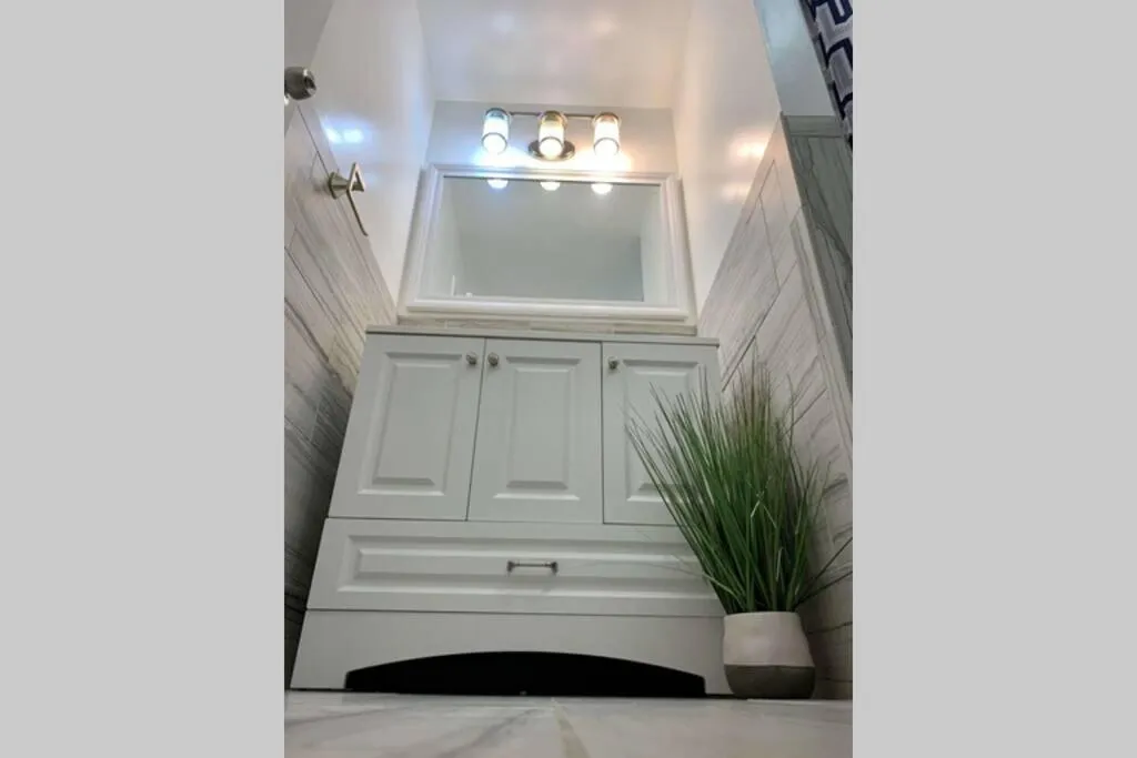 Bathroom in The Gorge View Villa- With Private Yard & Free Parking-see full listing info