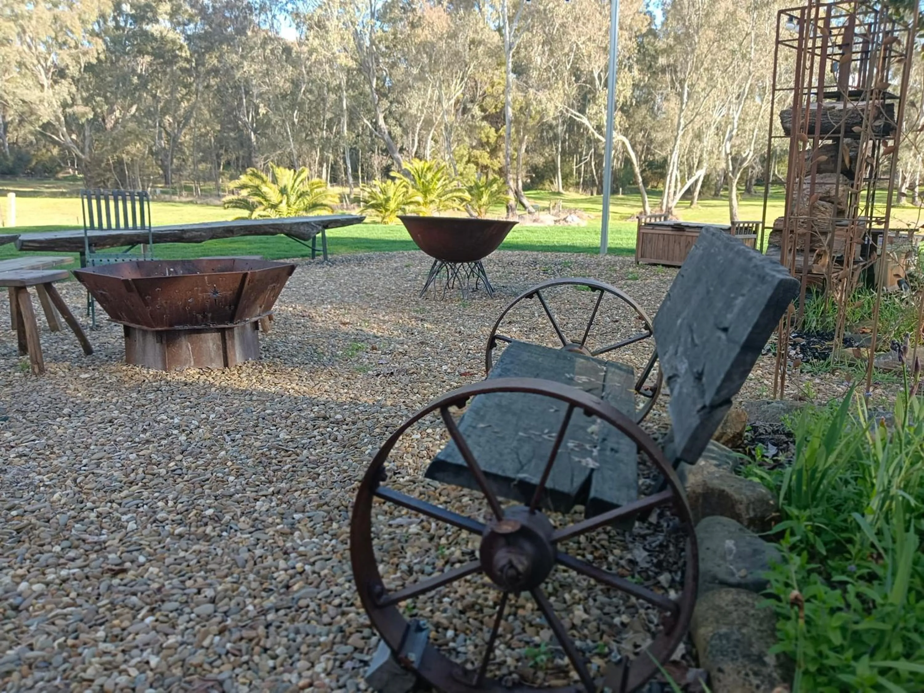 Garden in Buffalo Motel and Country Retreat