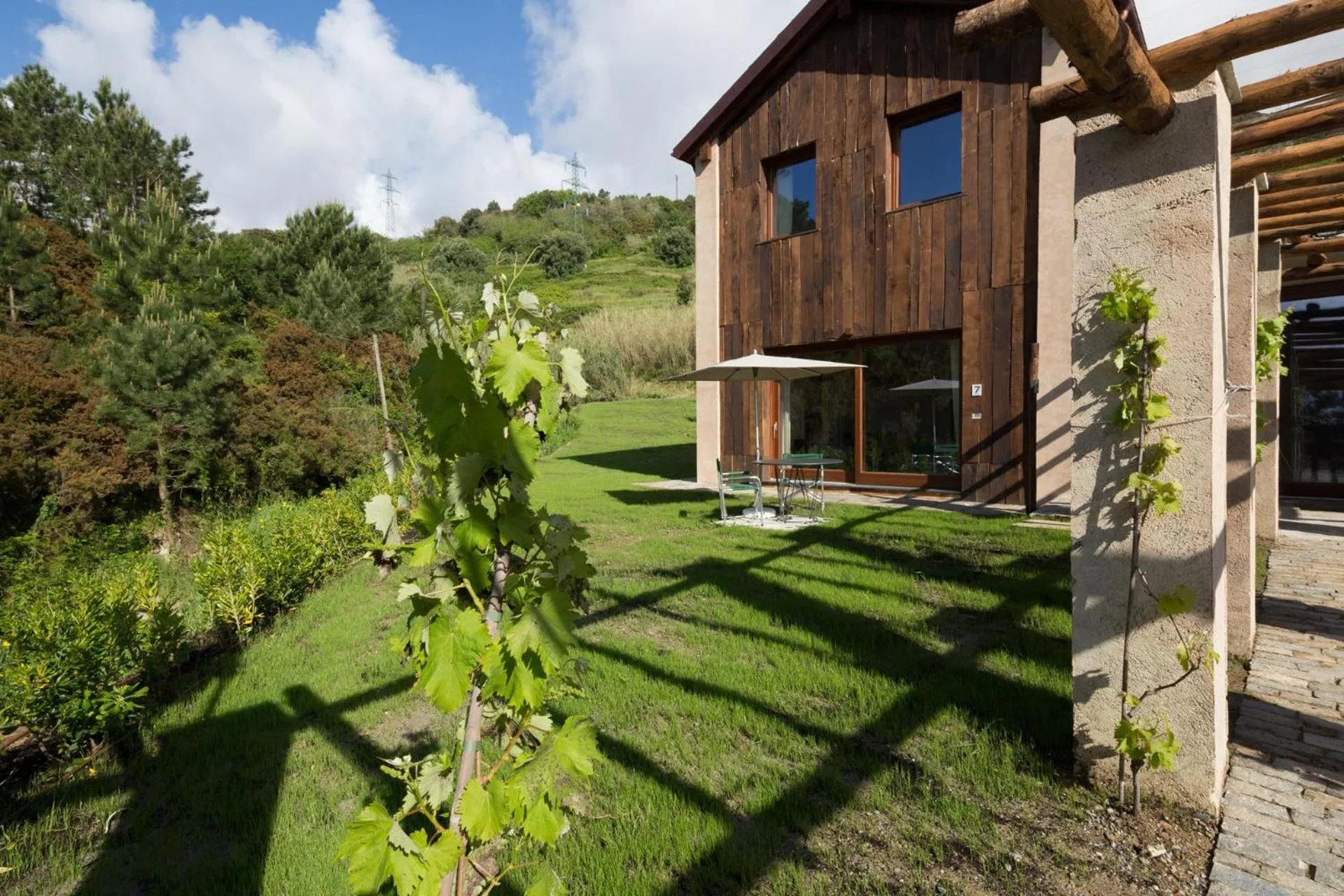 Property building in Mirandola Suites