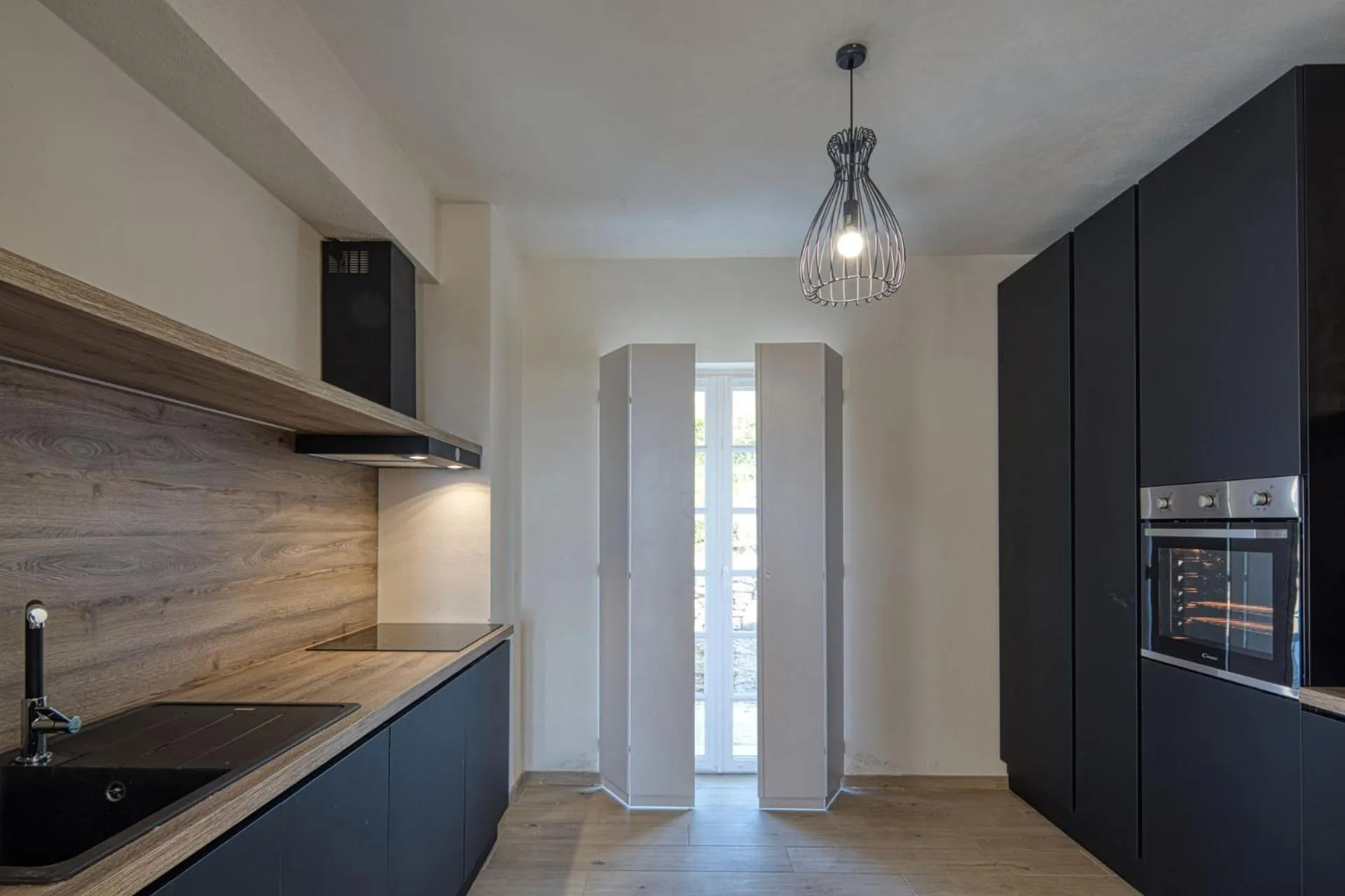 Kitchen or kitchenette in Mirandola Suites