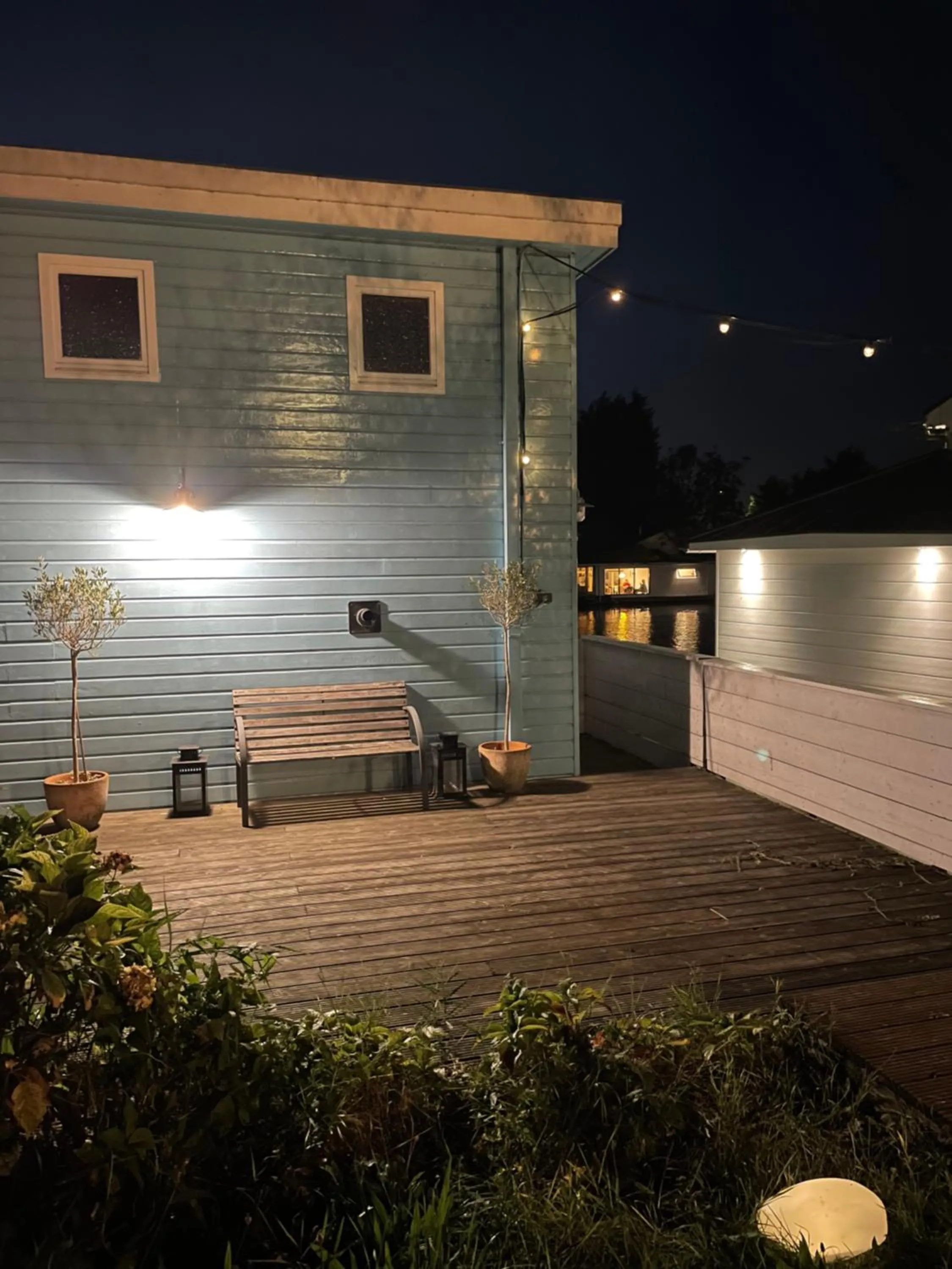 Amster Houseboat Bed without Breakfast