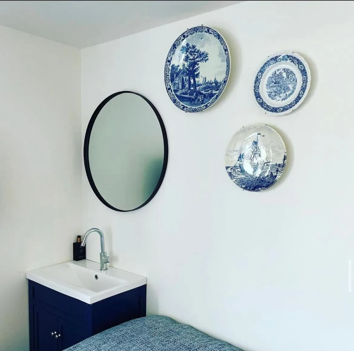 Amster Houseboat Bed without Breakfast