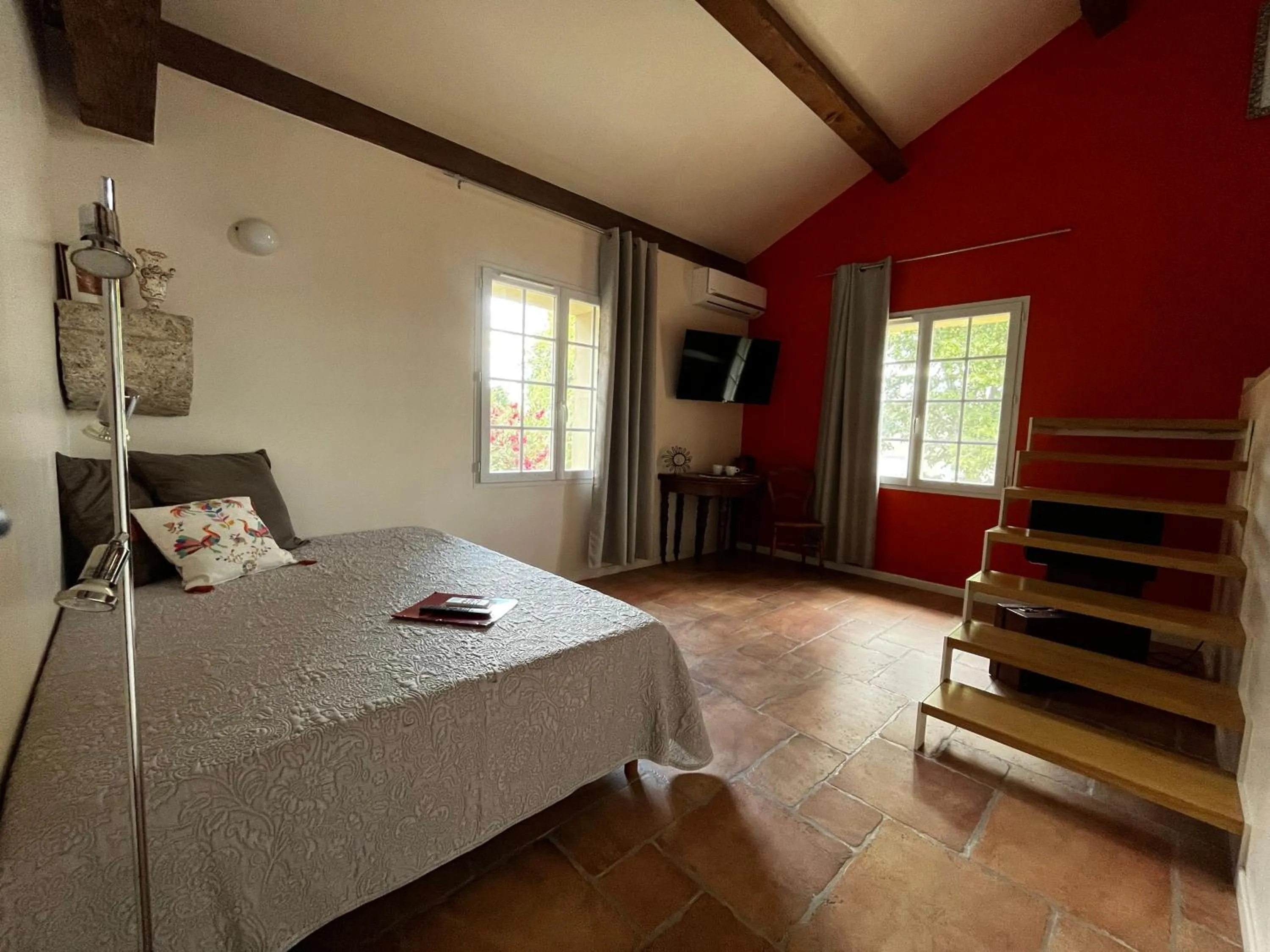 Bed in Chambres d'hôtes la Soulenque Luxury B & B