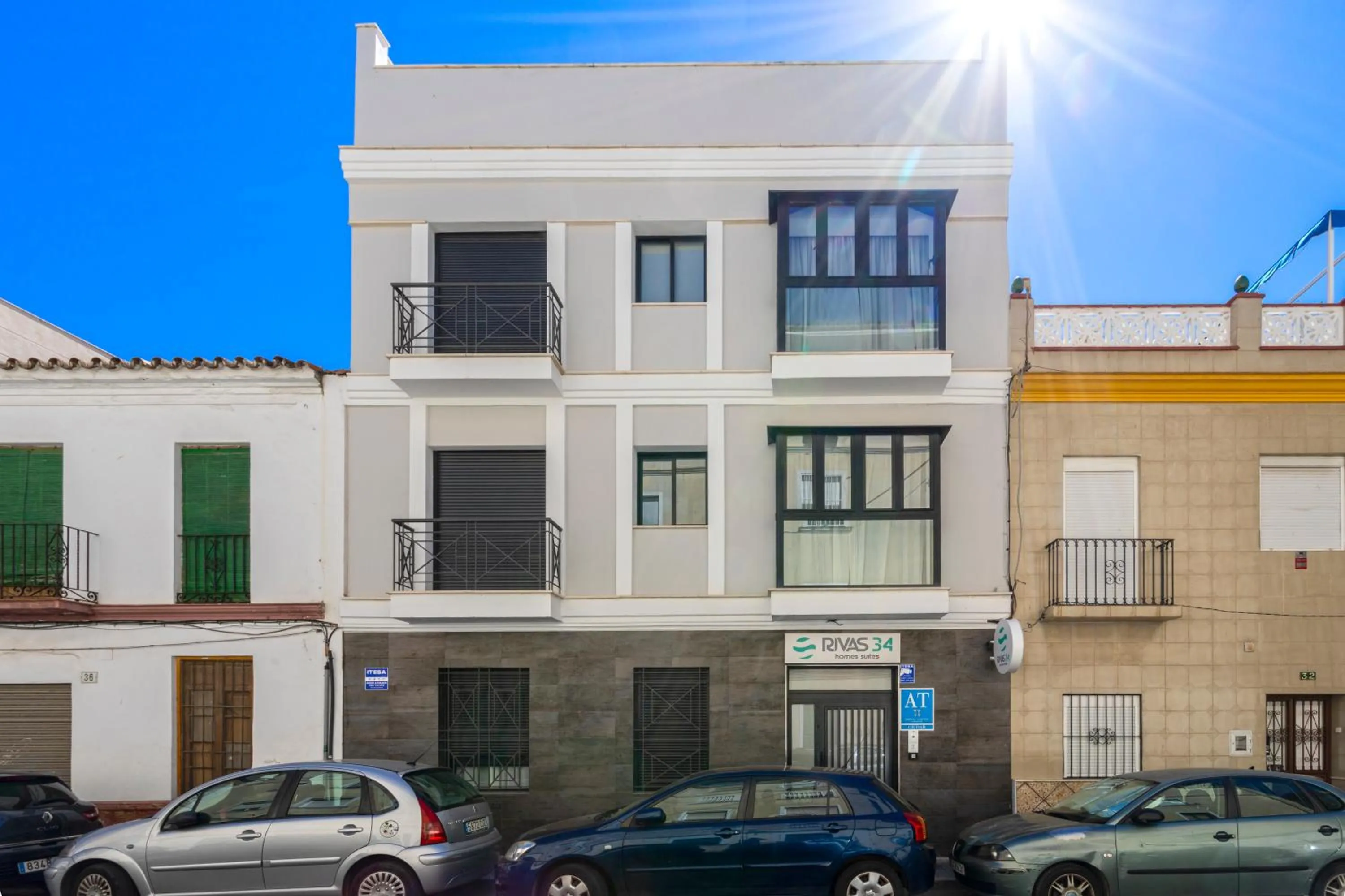 Property building in Málaga Rivas 34 Suites Homes