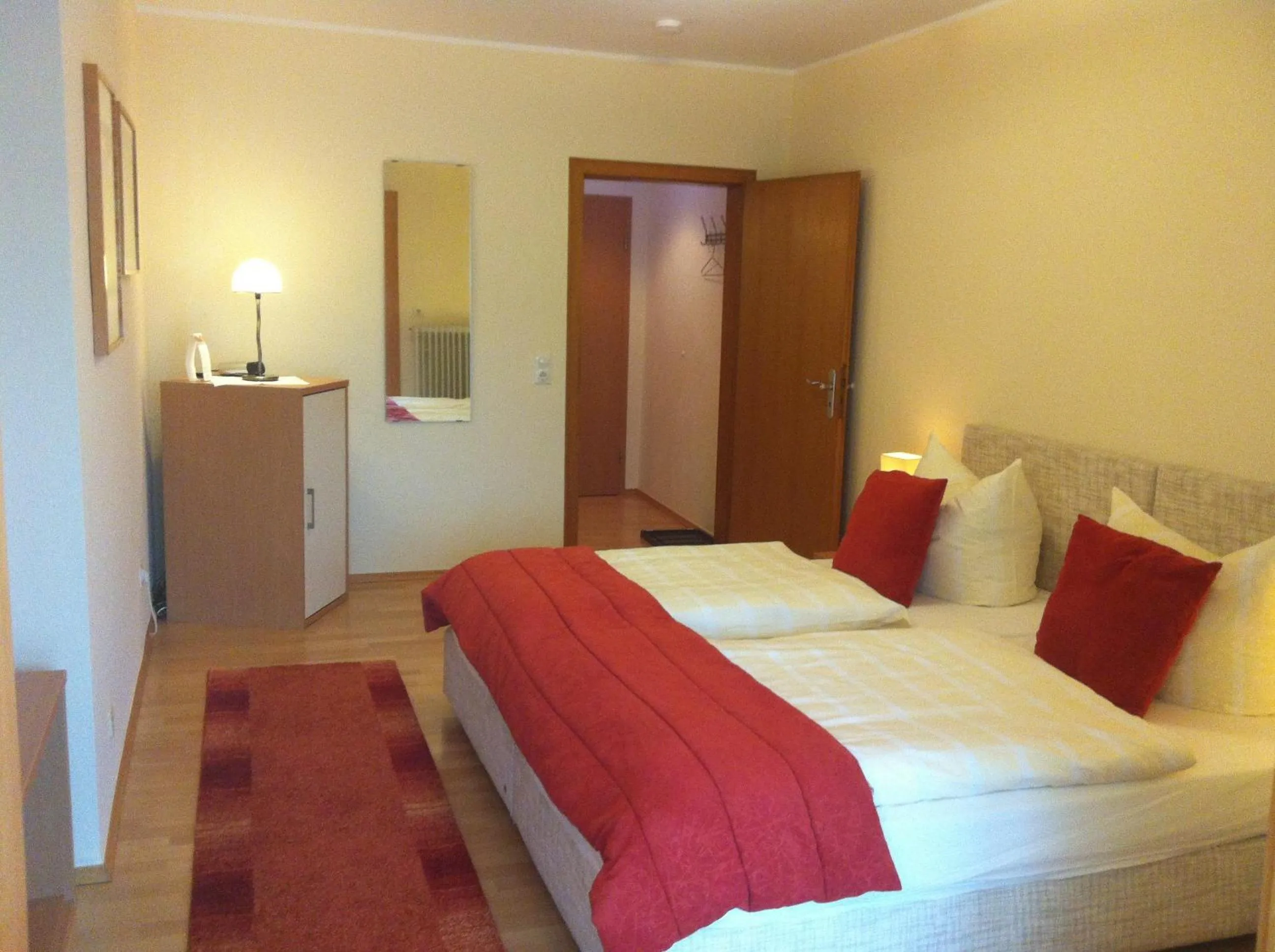 Bedroom, Bed in Der Schützenhof