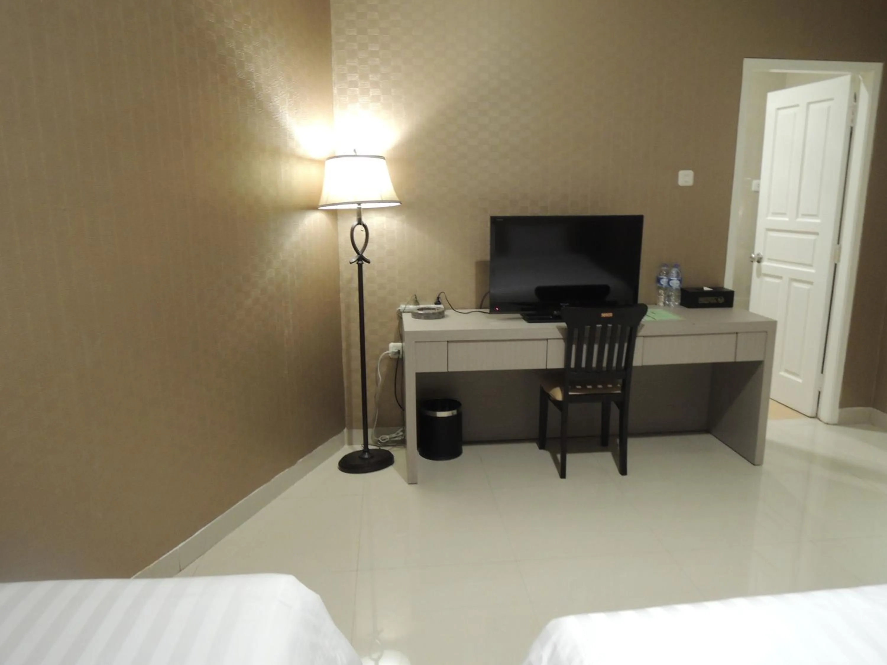 TV and multimedia, Bed in Hotel 55