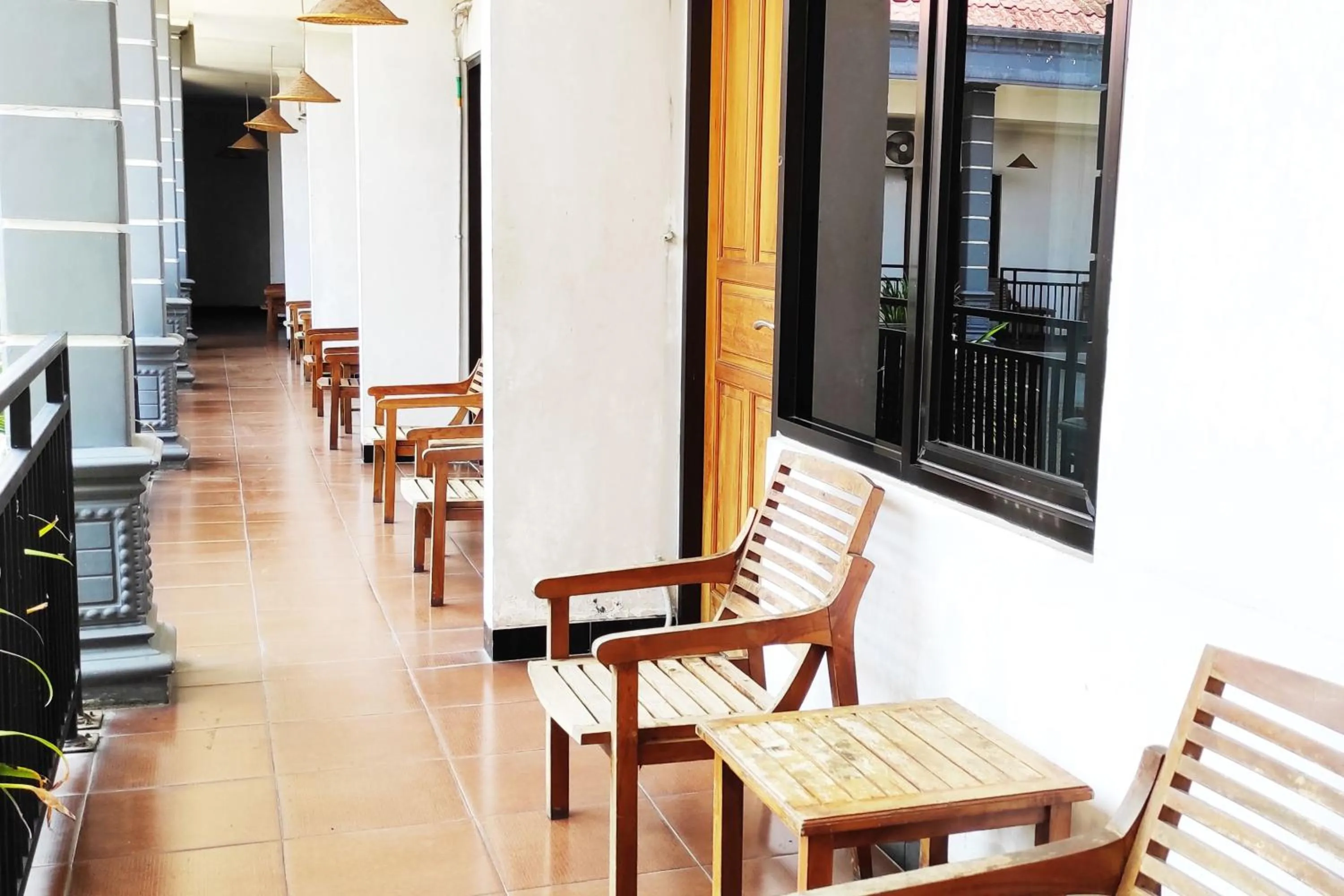 Patio in Hotel Salma Syariah Mitra RedDoorz near Terminal Baru Kediri