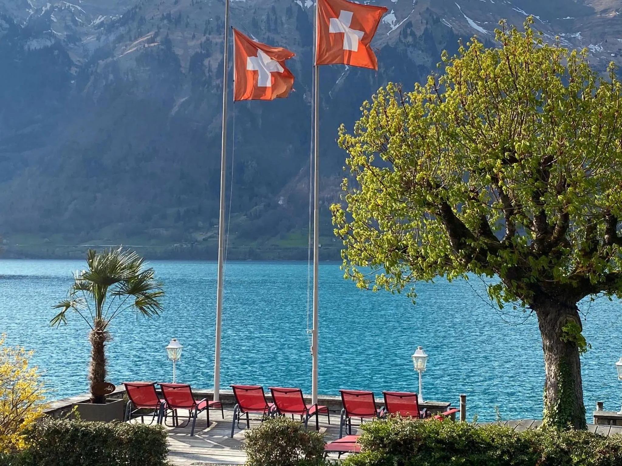 Day in Boutique Hotel Bellevue B&B am Brienzersee Iseltwald Interlaken