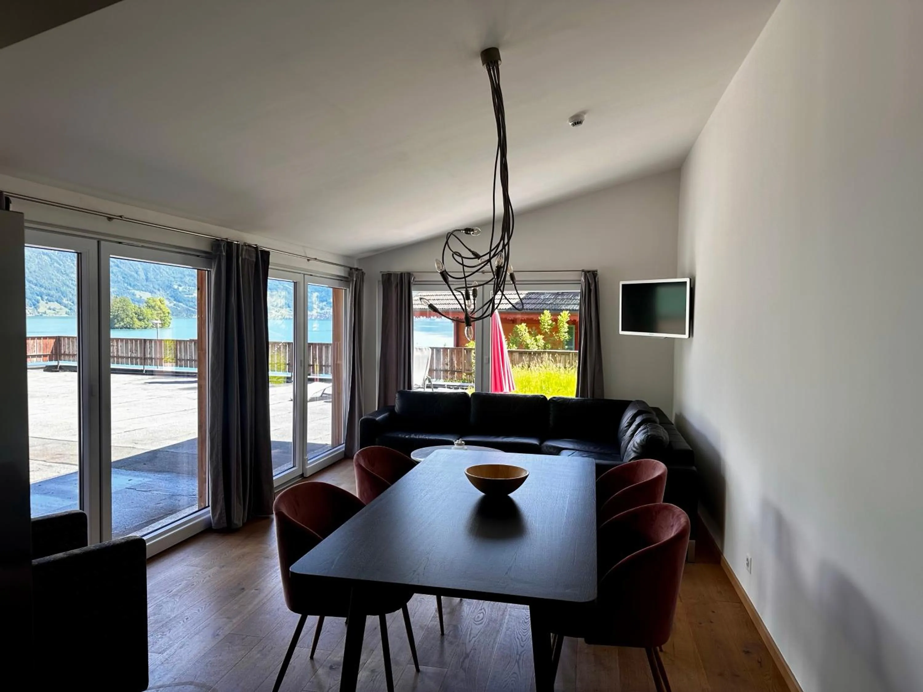 Living room in Boutique Hotel Bellevue B&B am Brienzersee Iseltwald Interlaken