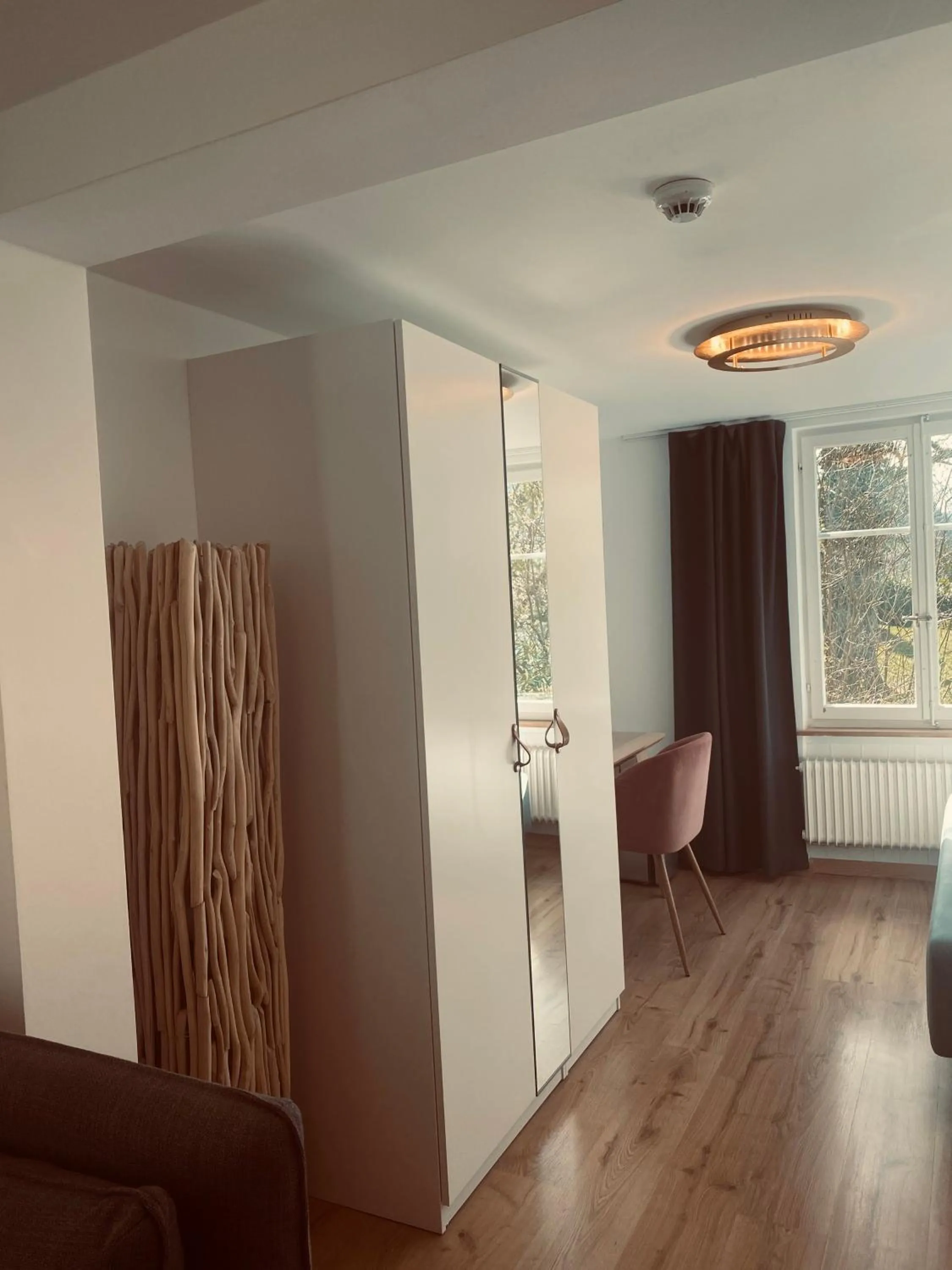 Bed in Boutique Hotel Bellevue B&B am Brienzersee Iseltwald Interlaken