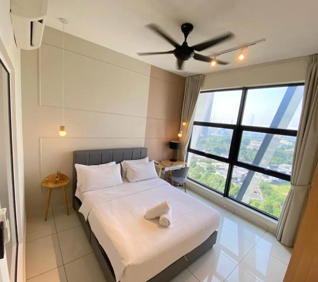 Bed in Arte Mont Kiara by CozyNest