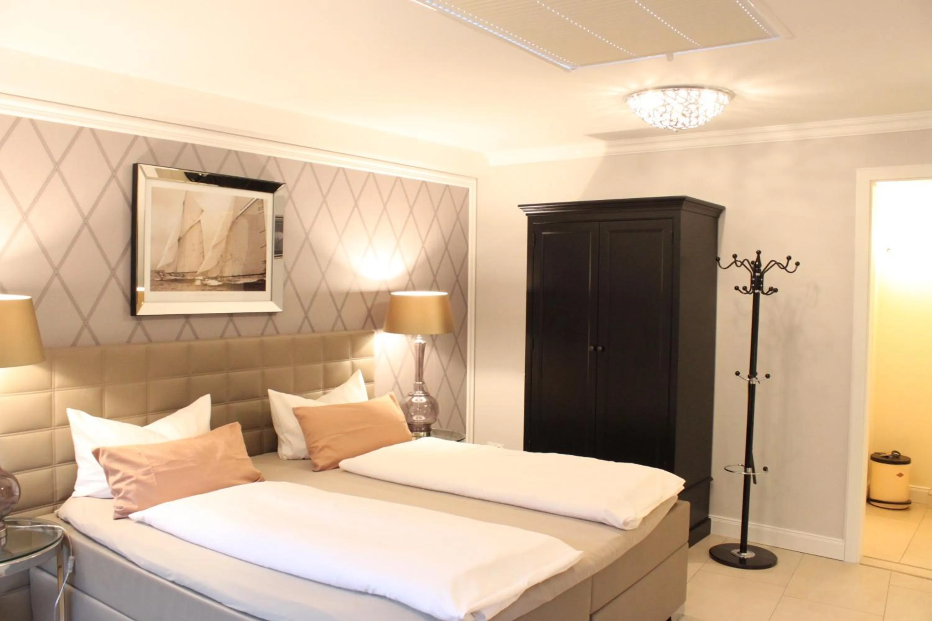 Bed in Hotel Villa Sommer