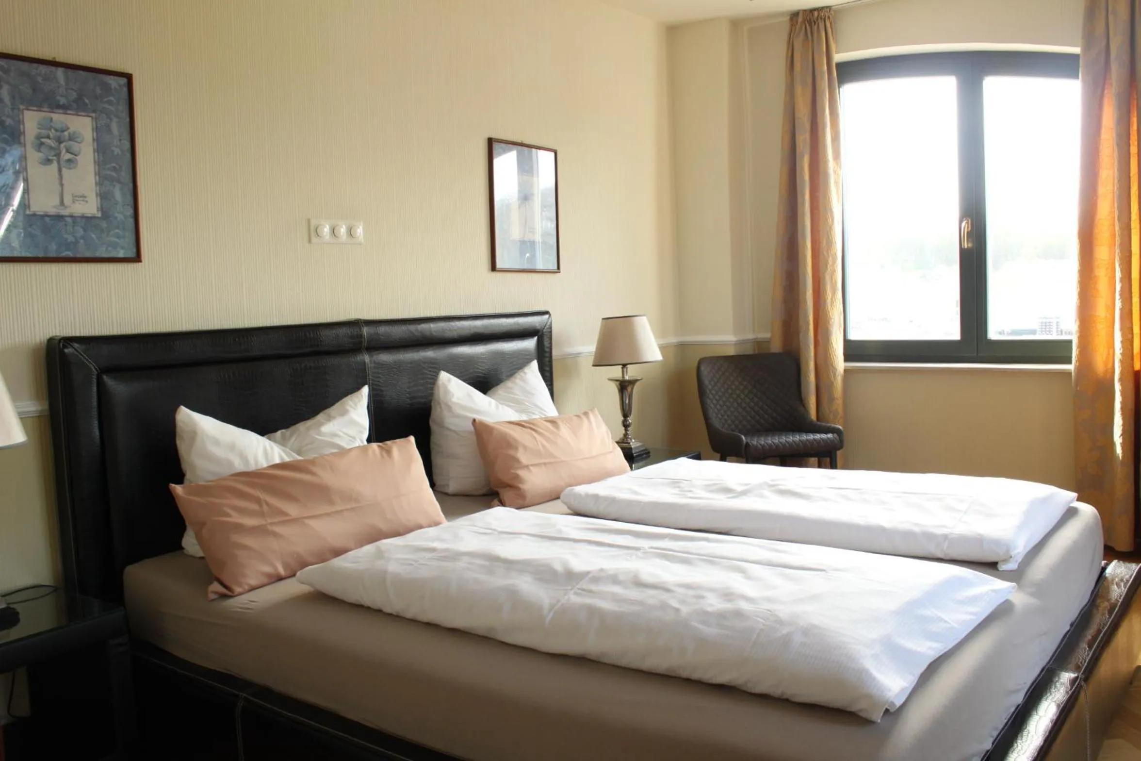 Bed in Hotel Villa Sommer