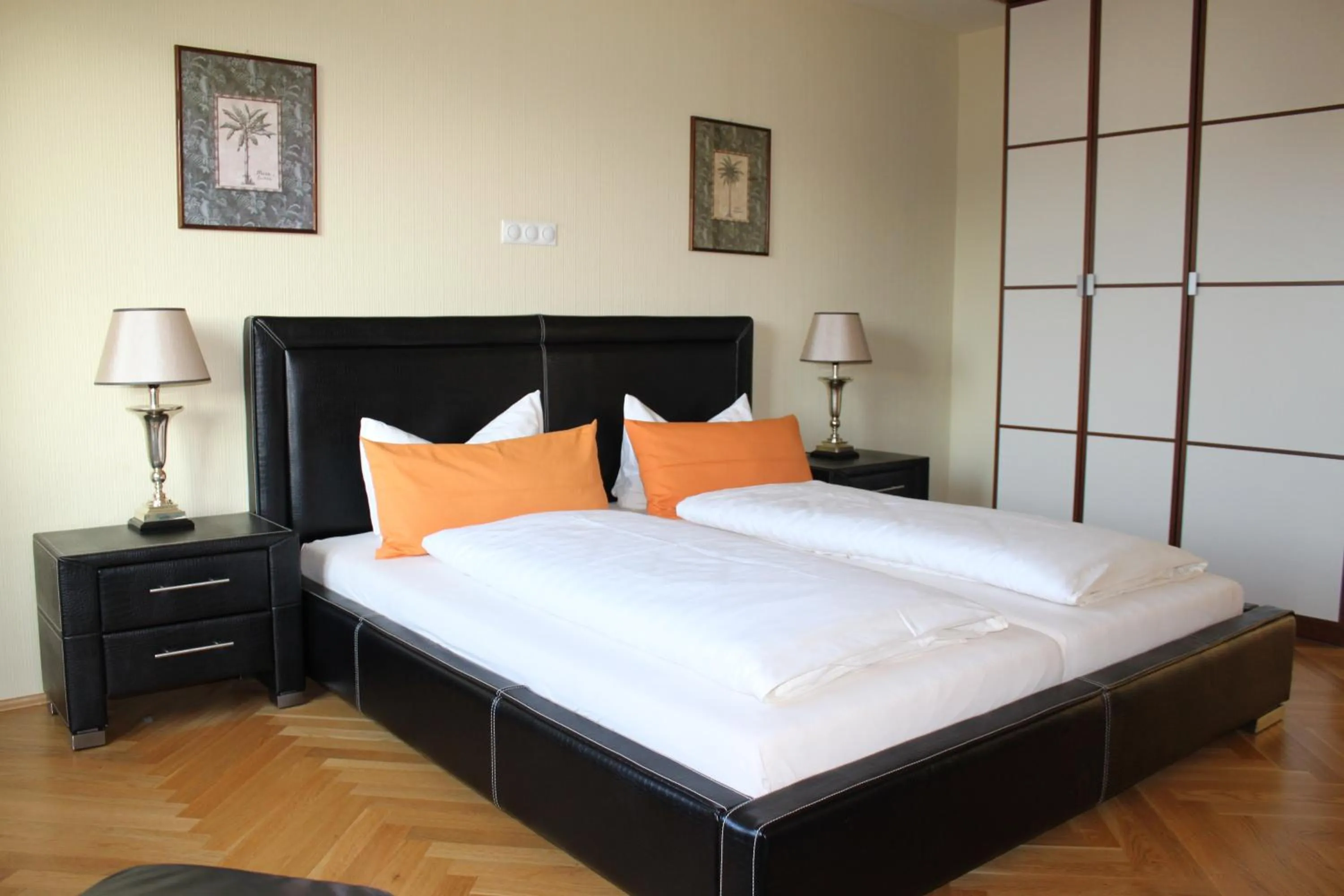Bed in Hotel Villa Sommer