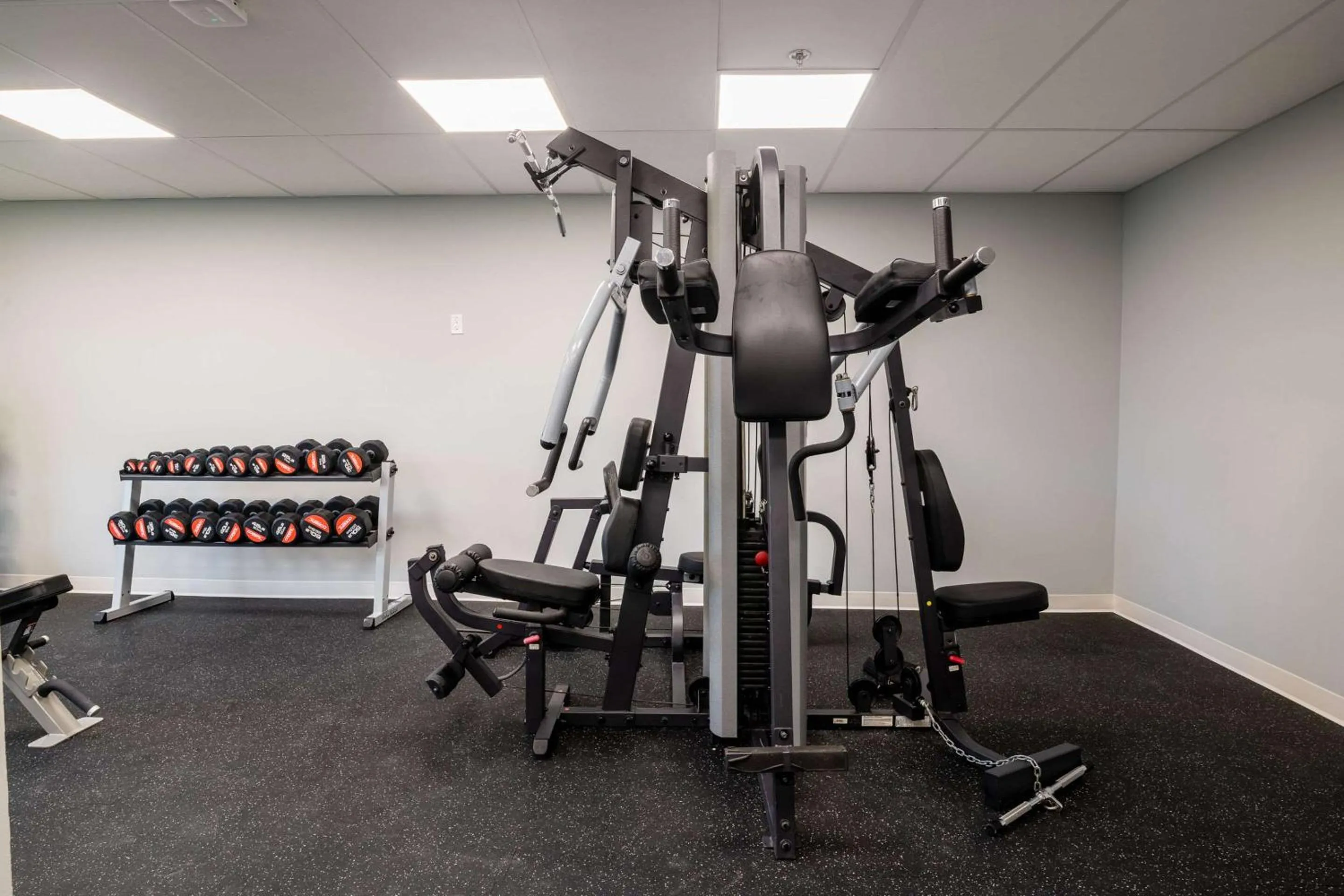 Fitness centre/facilities in Amsterdam Inn & Suites, an Ascend Collection Hotel