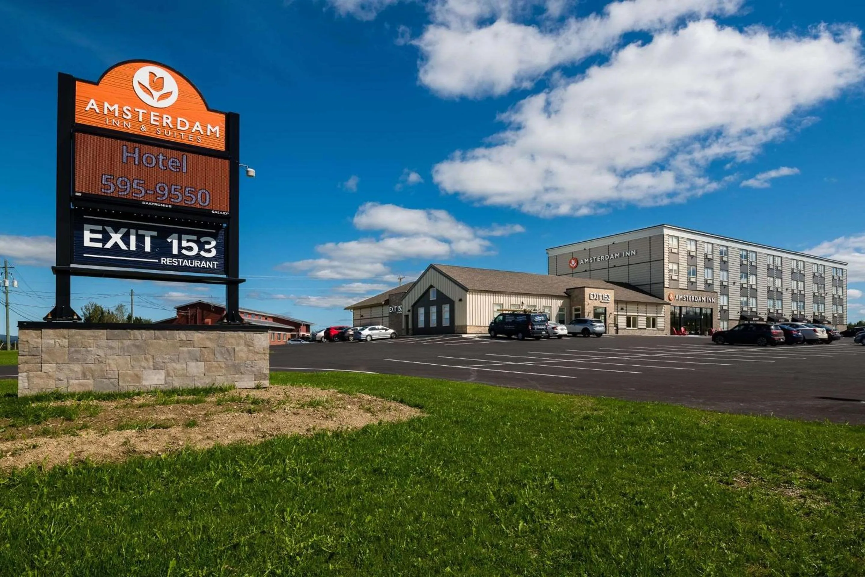 Property building in Amsterdam Inn & Suites, an Ascend Collection Hotel