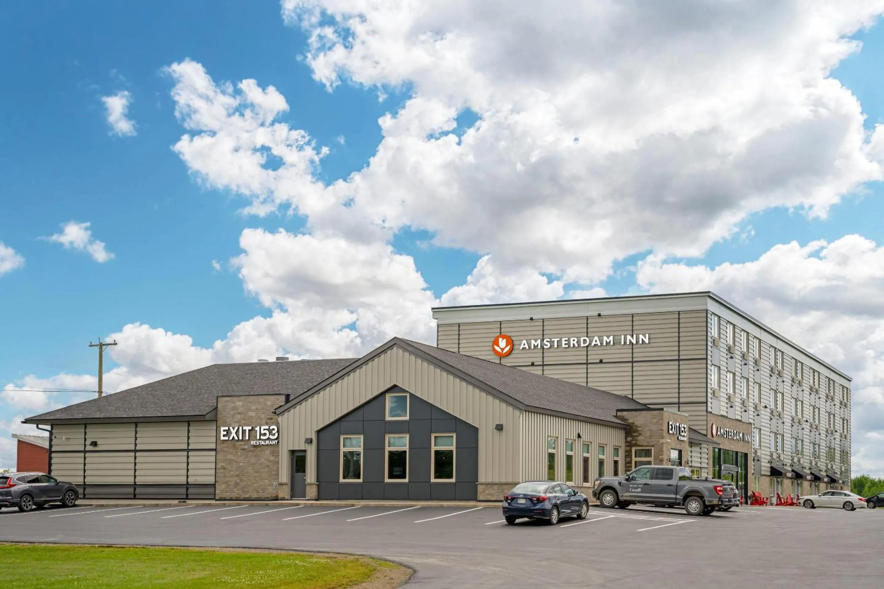 Property building in Amsterdam Inn & Suites, an Ascend Collection Hotel