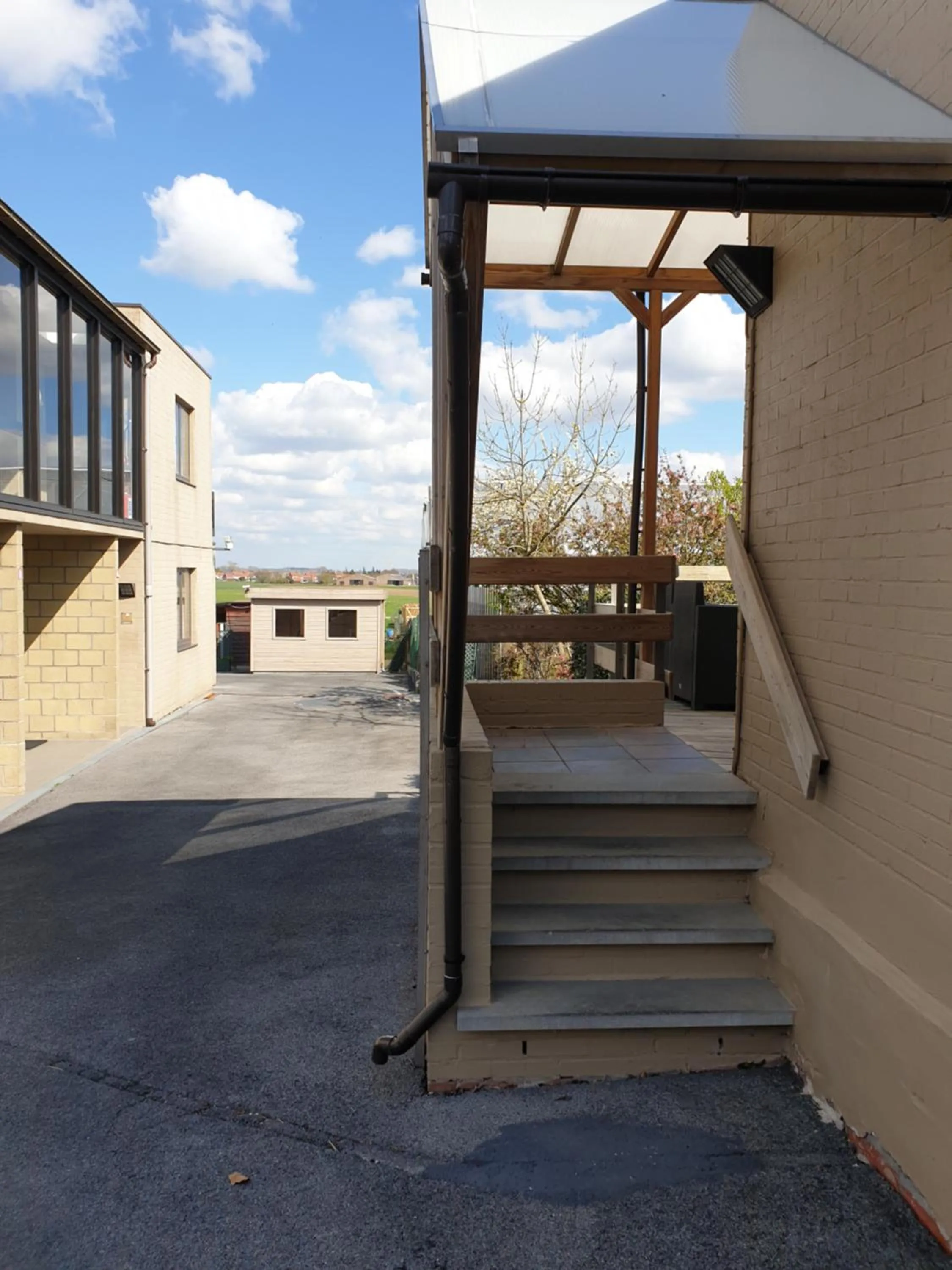 Inner courtyard view in Hostellerie Daiseldaele