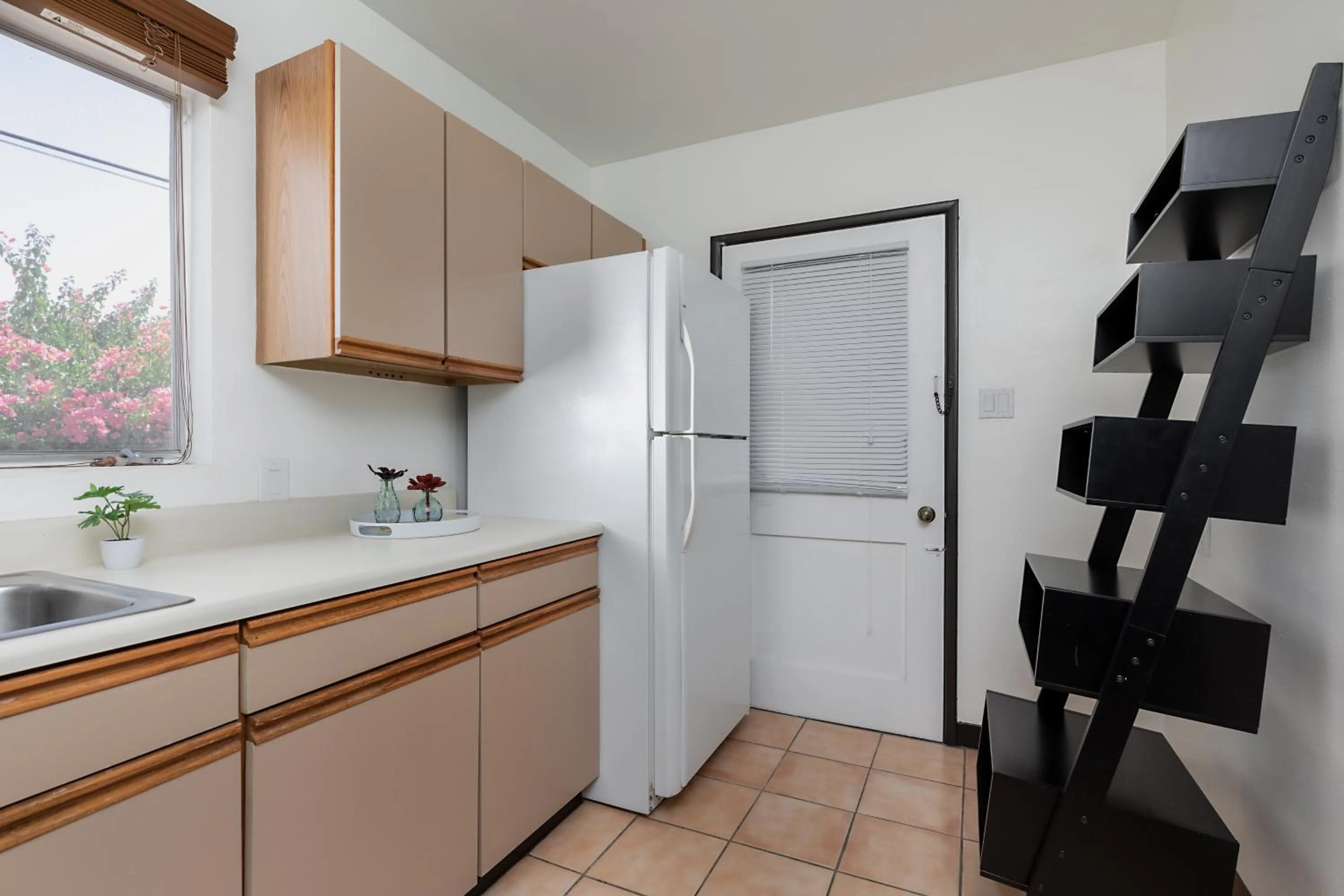 Kitchen or kitchenette in Float Palm Springs - Adults Only