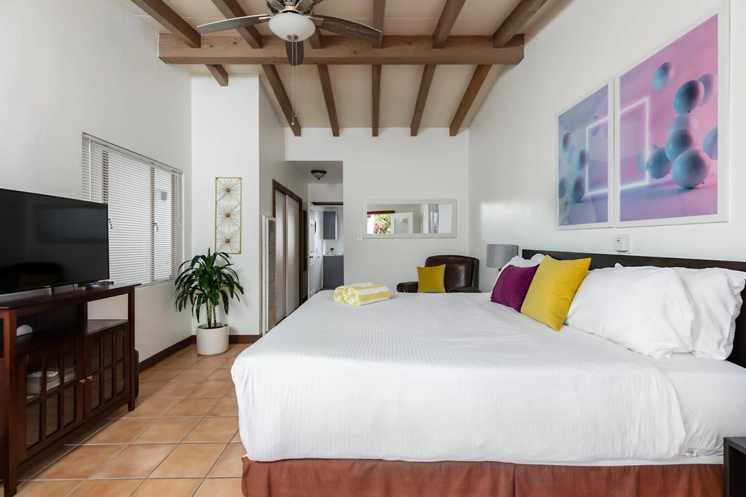 Bed in Float Palm Springs - Adults Only