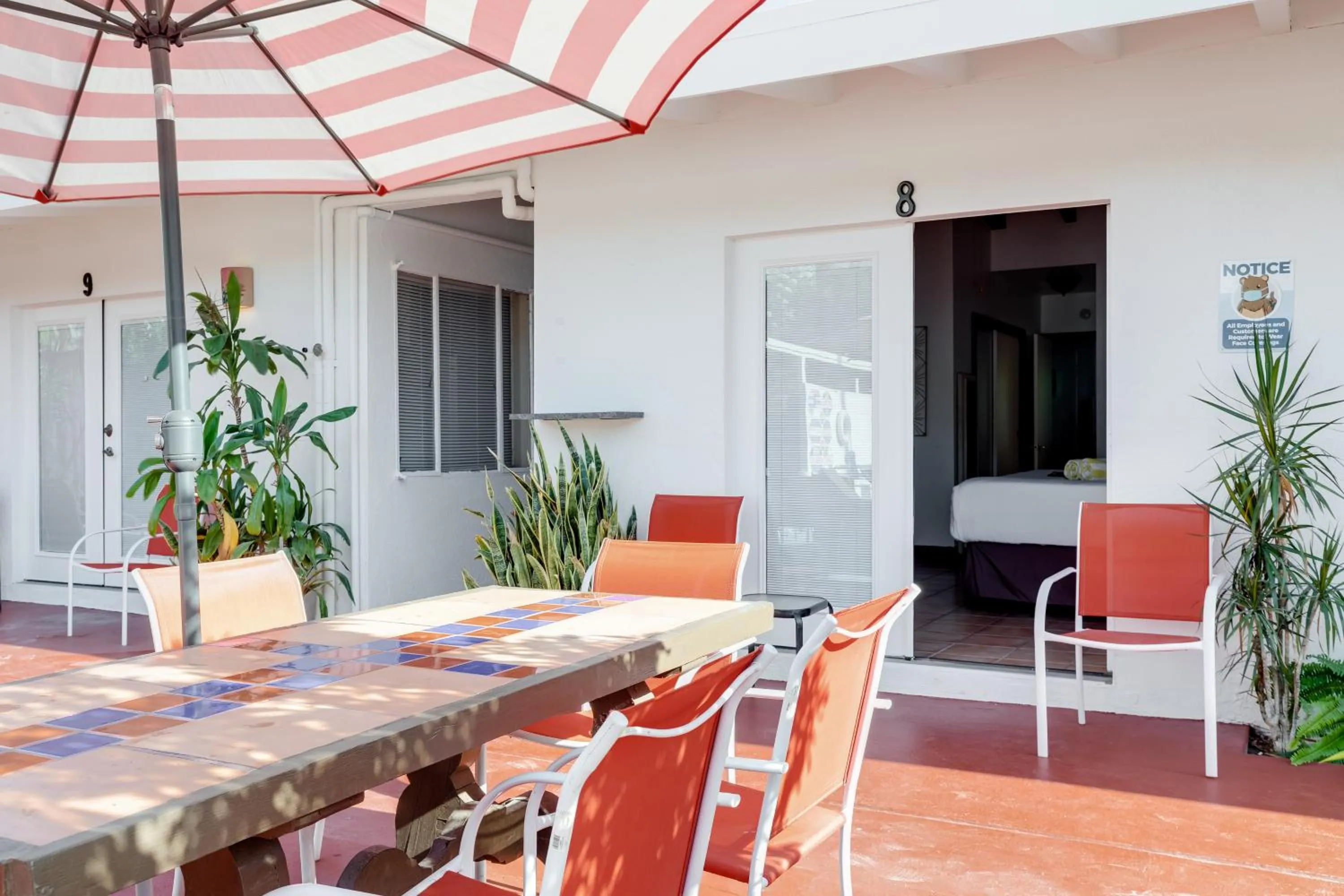 Patio in Float Palm Springs - Adults Only