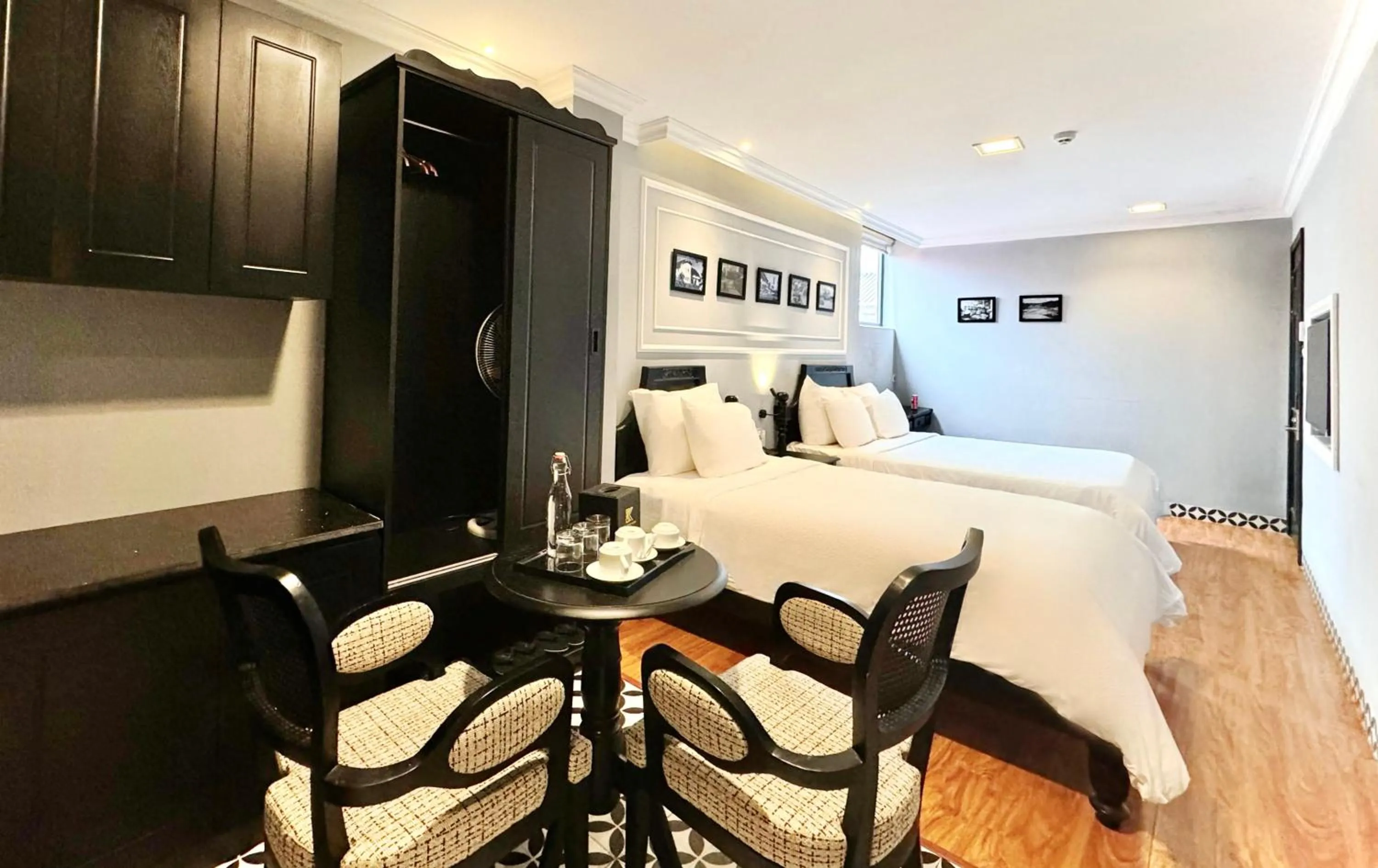 Bed in TTR Skypool View Hotel